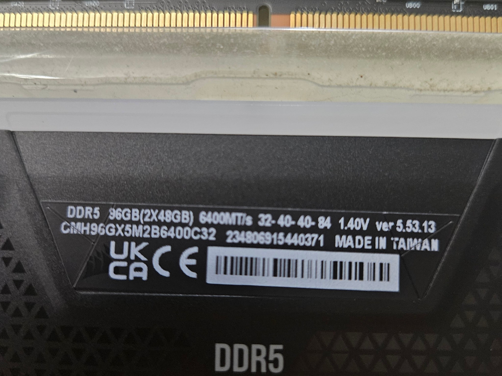 Corsair Vengeance RGB DDR5 RAM CL32 6400MTS 96GB(2X48GB)