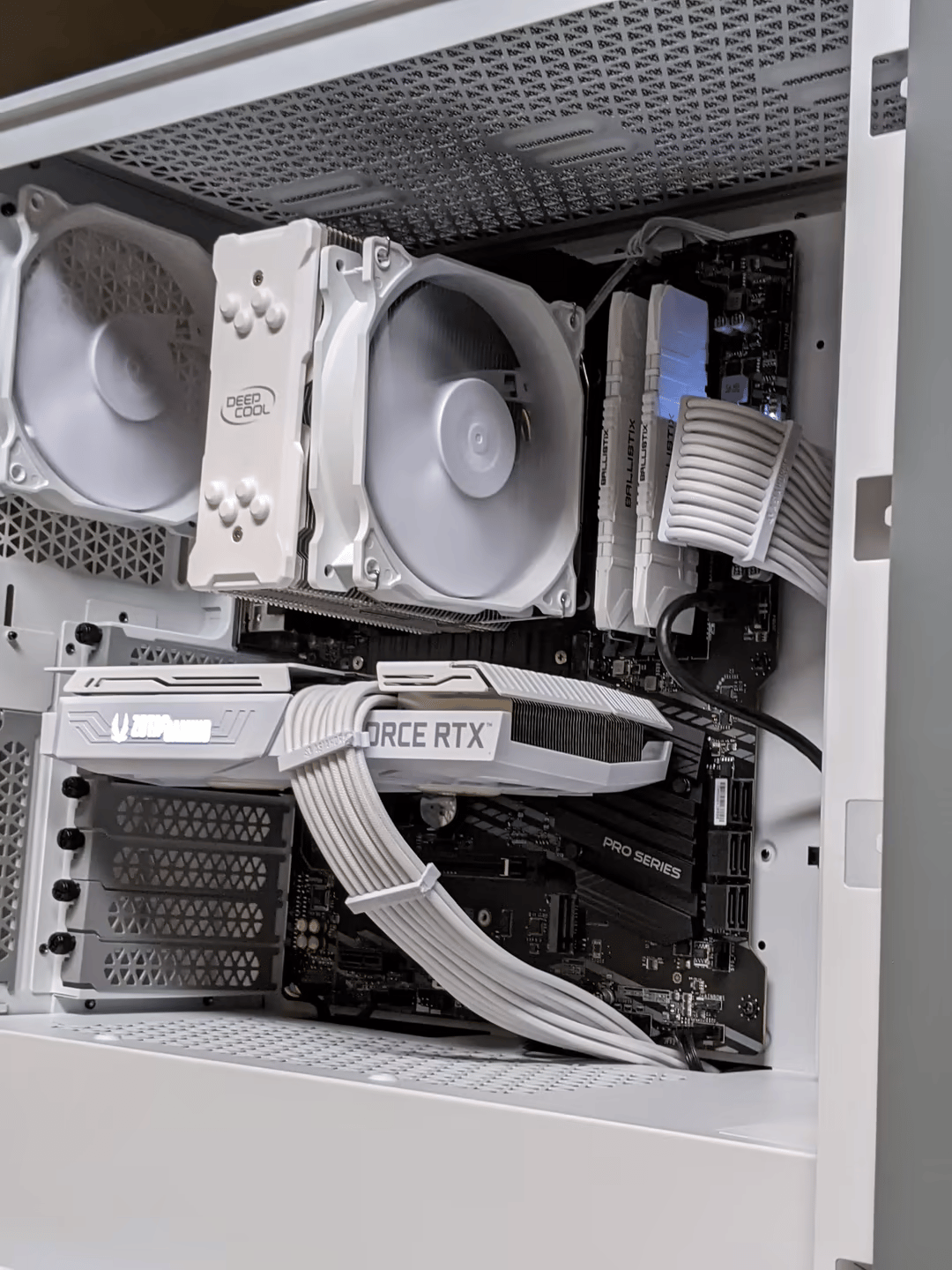White High End AMD Gaming PC Ryzen 5 3600 -  RTX 3060