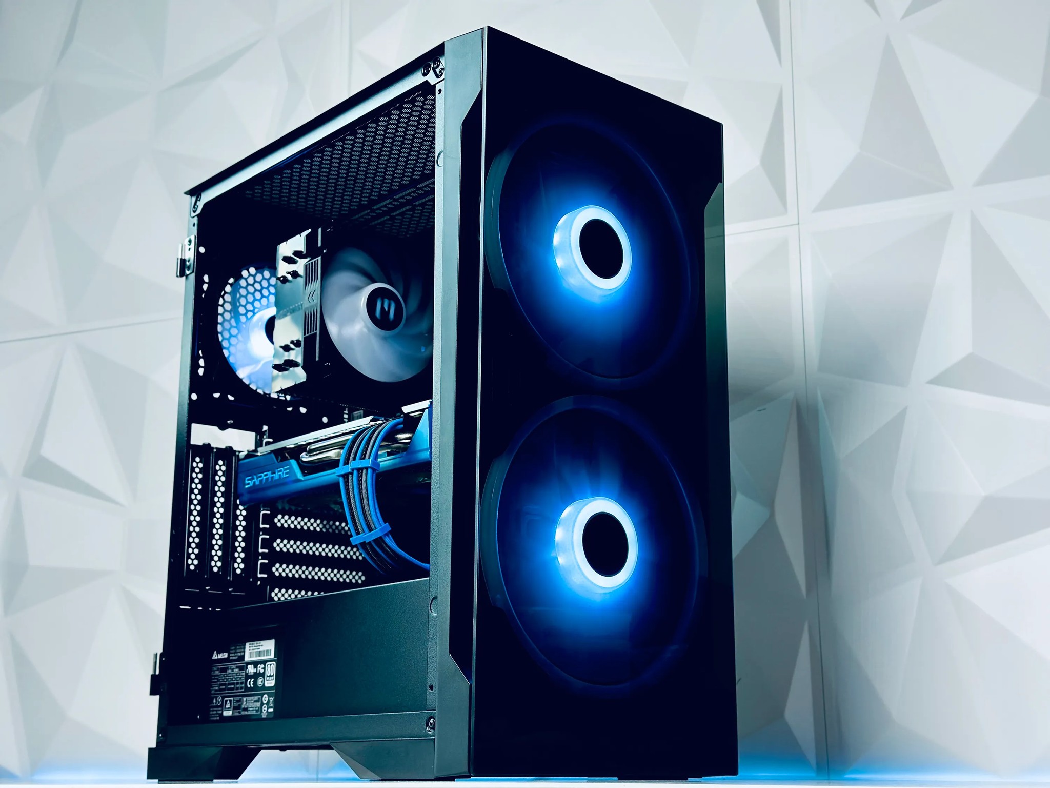 💙💎 SAPPHIRE Gaming PC🔷AMD RX 580 8GB 🔷Intel Core i7 4770🔷16GB  RAM🔷500GB SSD