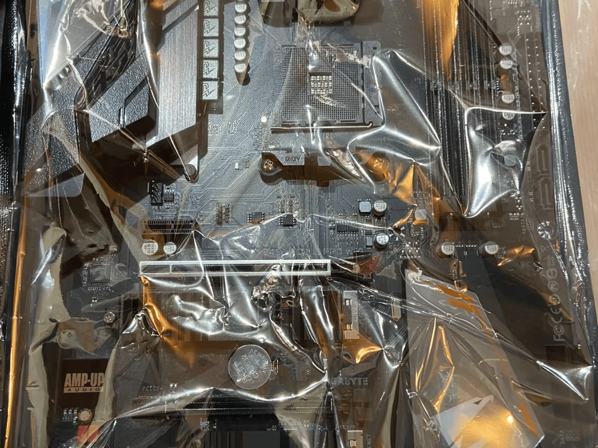 Gigabyte B450 AORUS PRO WIFI - ATX MOTHERBOARD