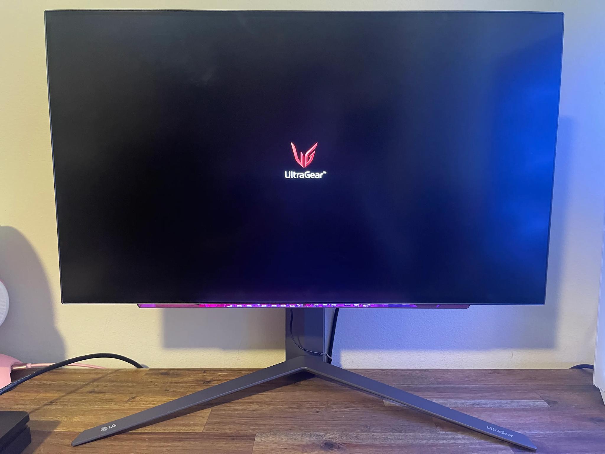 LG 27" UltraGear OLED Gaming Monitor - 27GR95QE-B 2k 240Hz