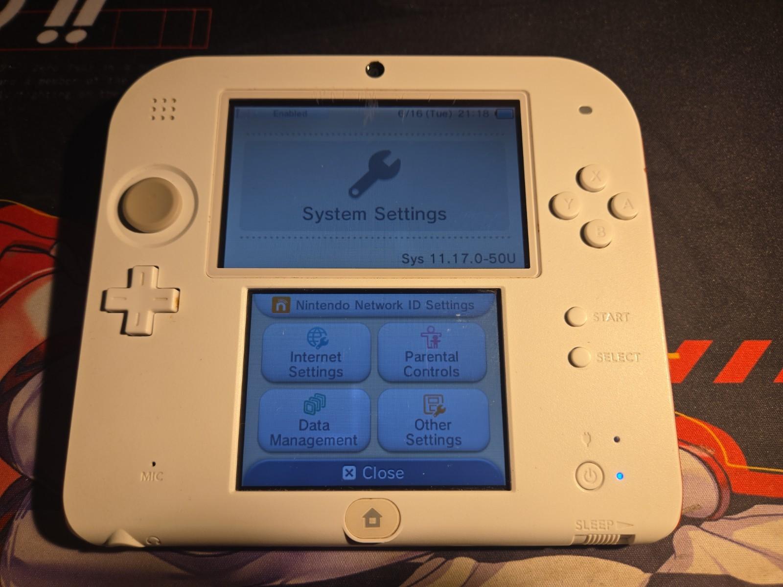 CUSTOM REFURBISHED Nintendo 2DS White/Red Handheld Console, NSMB2 Edition