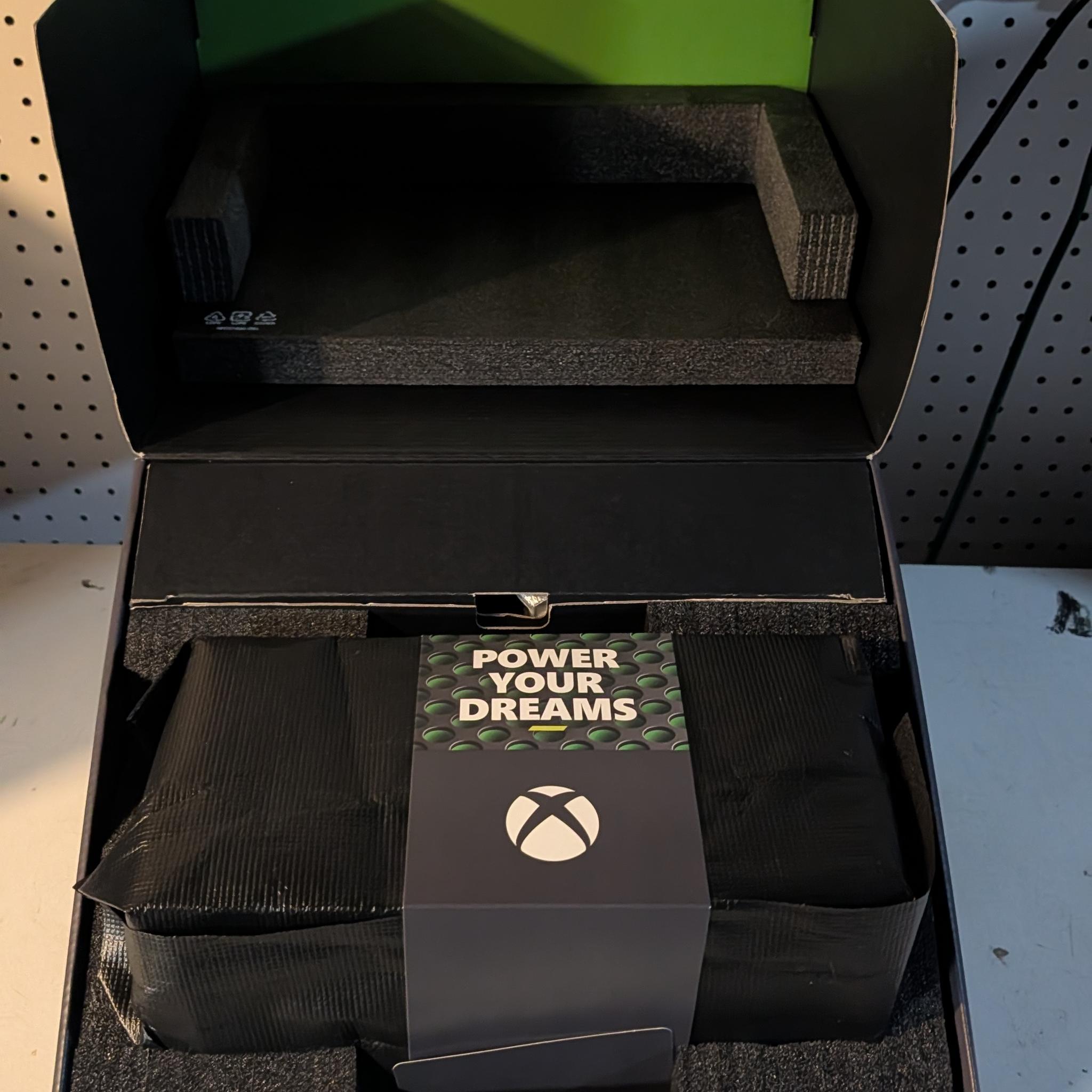 Xbox Series X complete in box