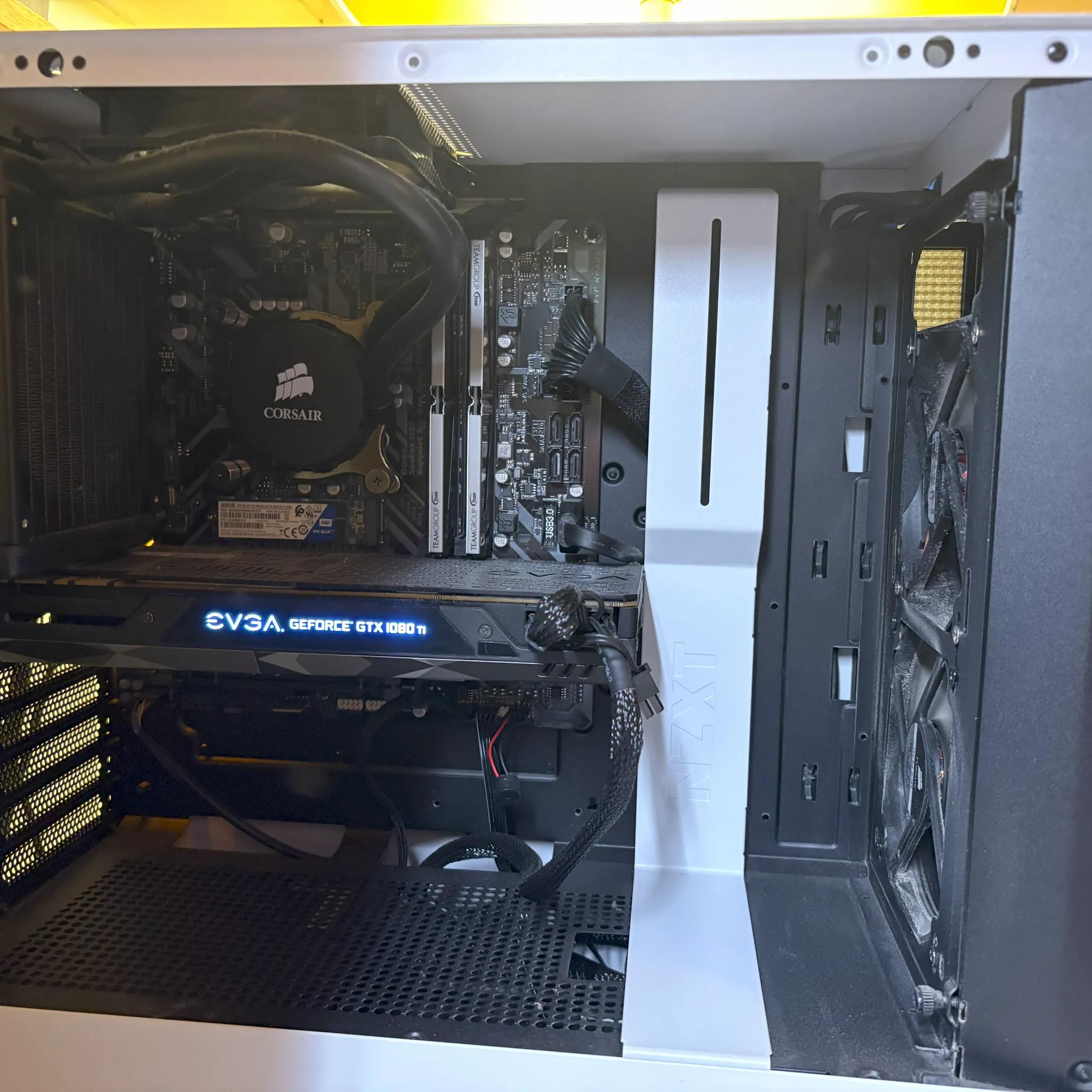 🖥️ Used Custom White NZXT H500i Gaming PC – i5‑8600K / GTX 1080 Ti / 16 GB DDR4 / 500 GB SSD