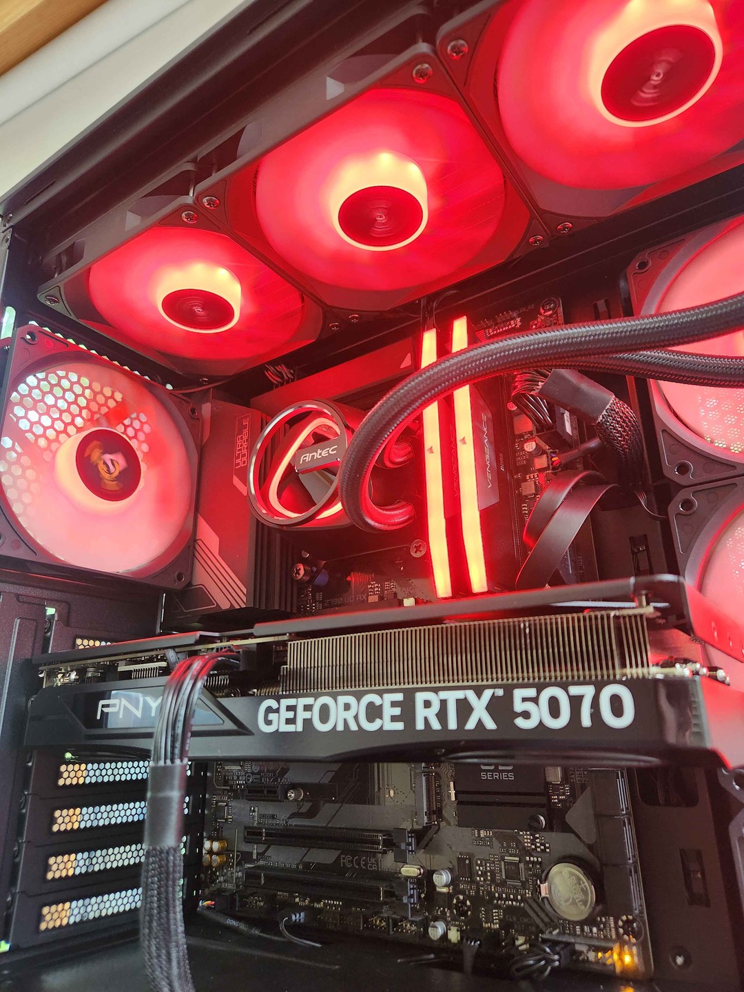 自作PC i7 12700k DDR5 32GB m.2 1TB+500GB 🍀RTX 5070 | Core i7-12700K | 32GB DDR5 | 1TB NVMe | WiFi