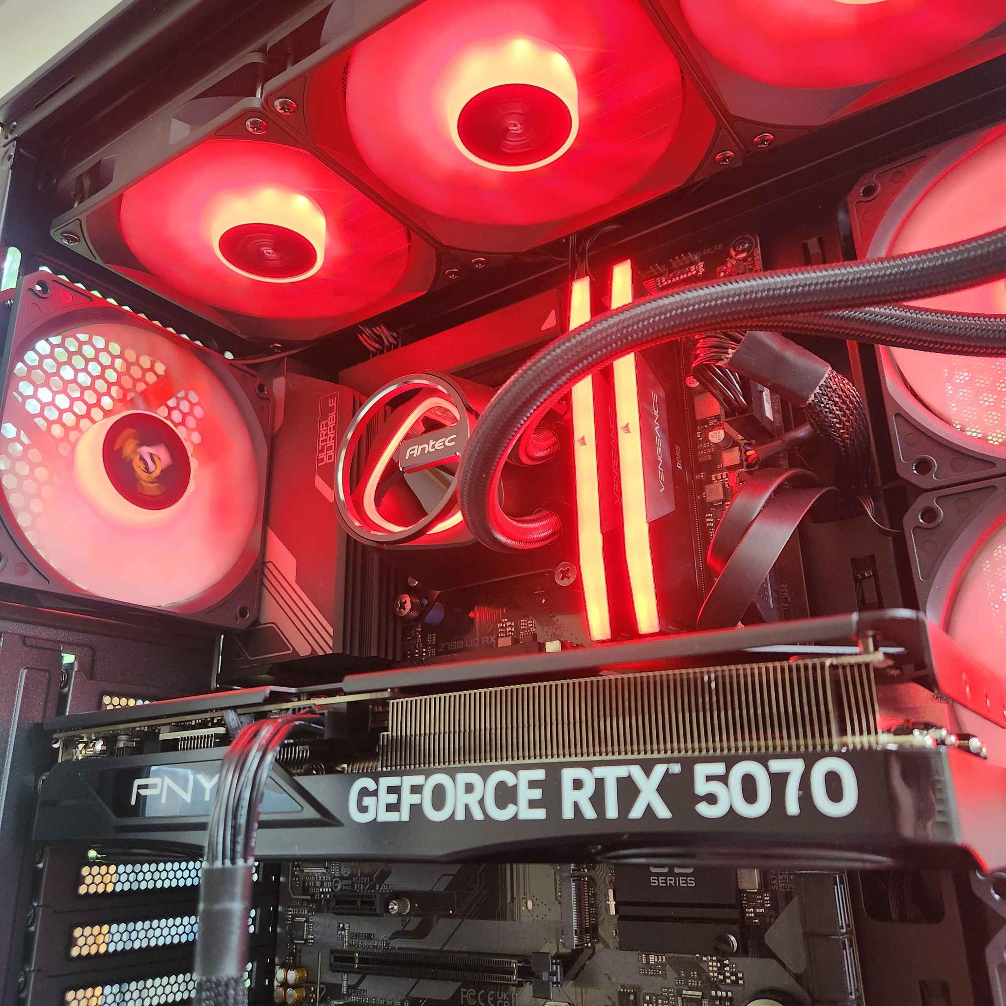 🍀RTX 5070 | Core i7-12700K | 32GB DDR5 | 1TB NVMe | WiFi | Windows 11