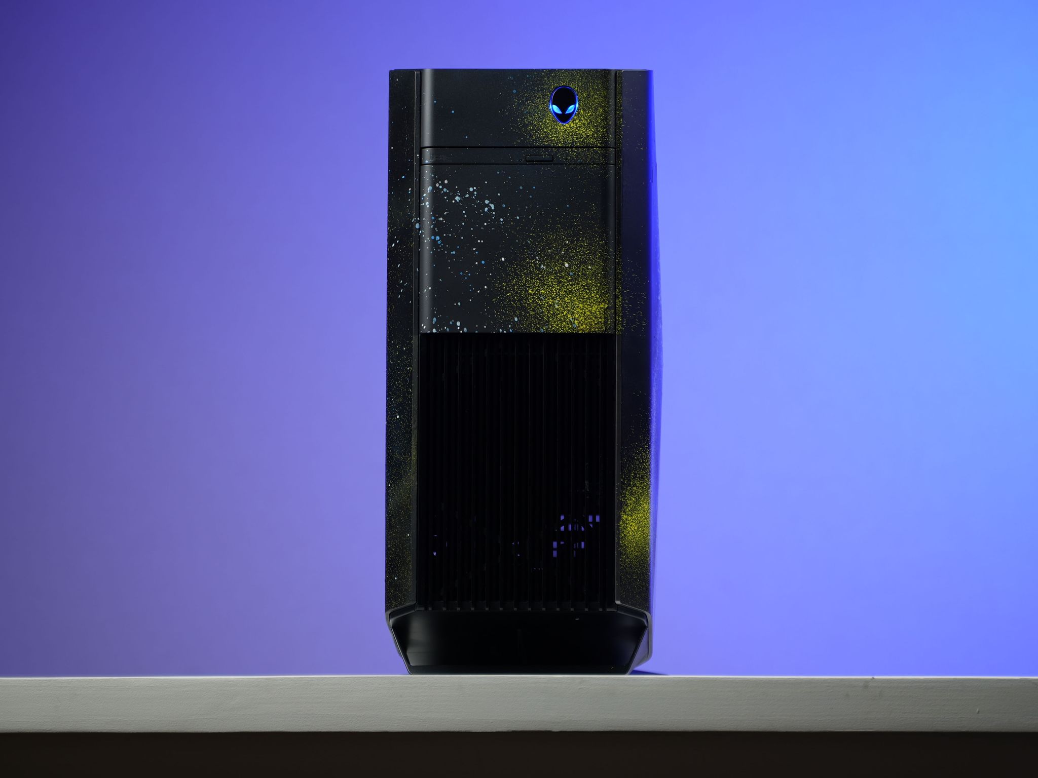 “Alienform 6” GTX 1070 Intel Core i7 7700k 16GB .7TB Windows 11 Gaming PC Powerhouse
