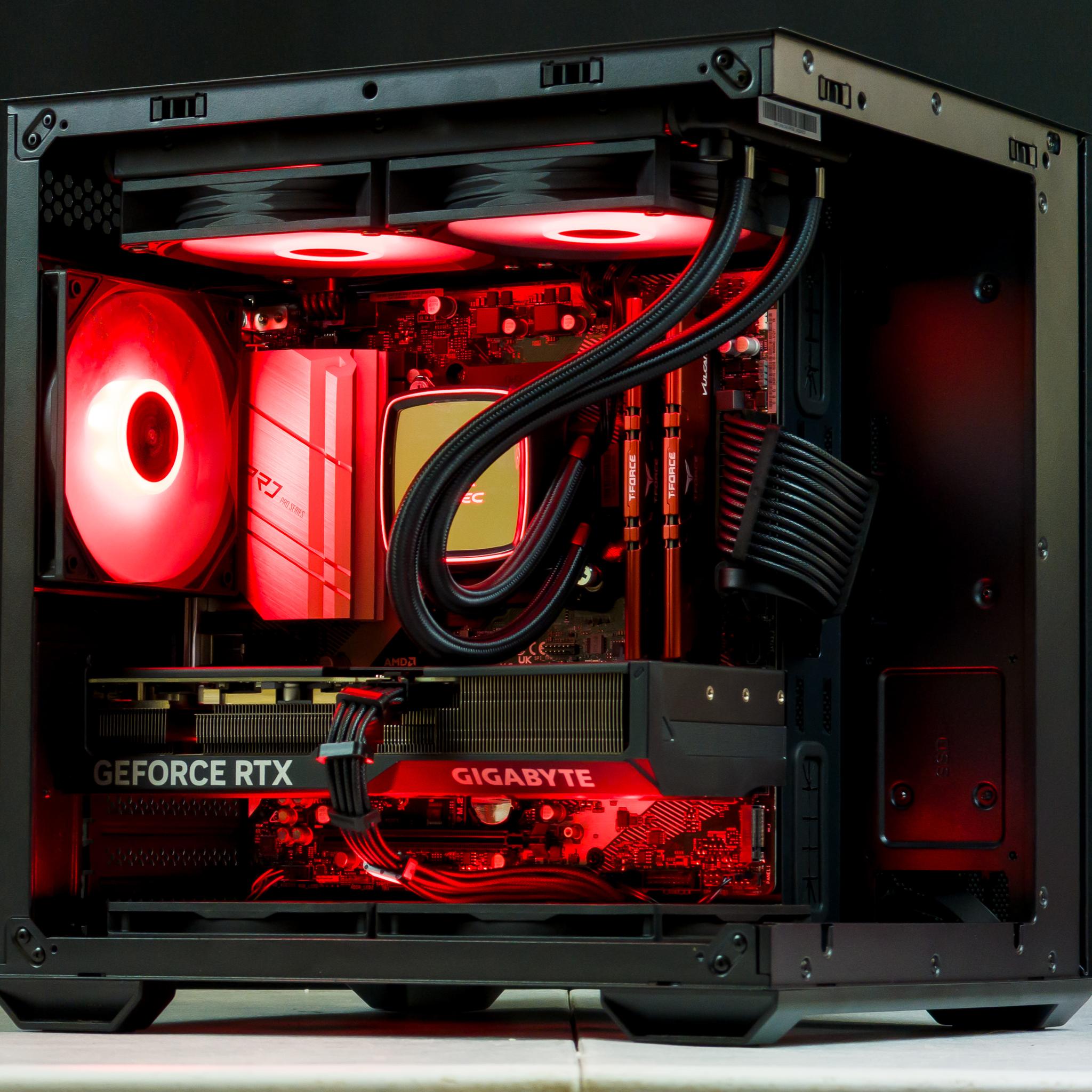 ❤️🖤 RTX 4070 / Ryzen 7 5800X / 32GB Gaming PC 🖤❤️