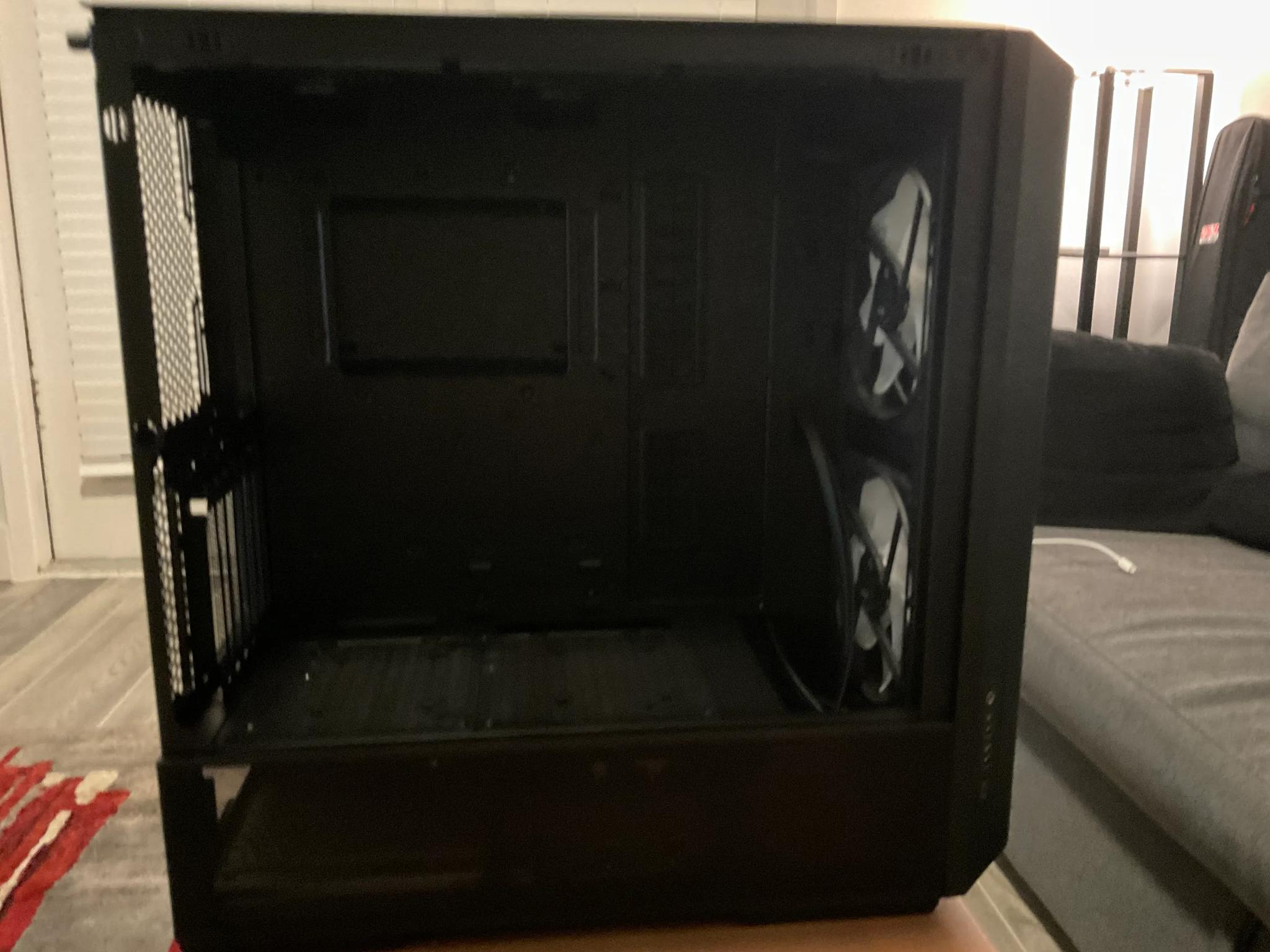 Like New! Lian Li Lancool 216 RGB Black Mid Tower Case
