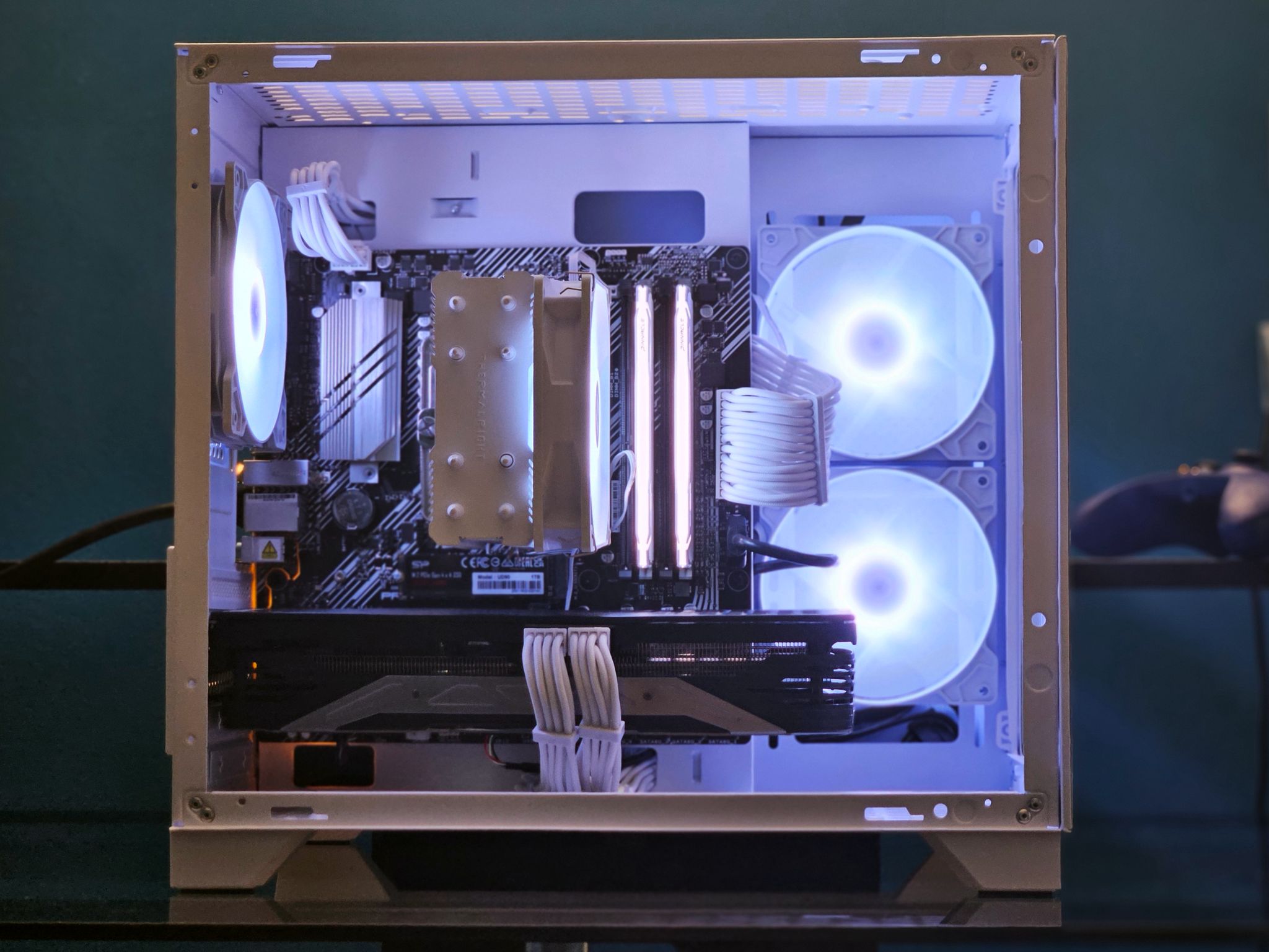White 1440p Gaming PC |RTX 3070|Ryzen 5