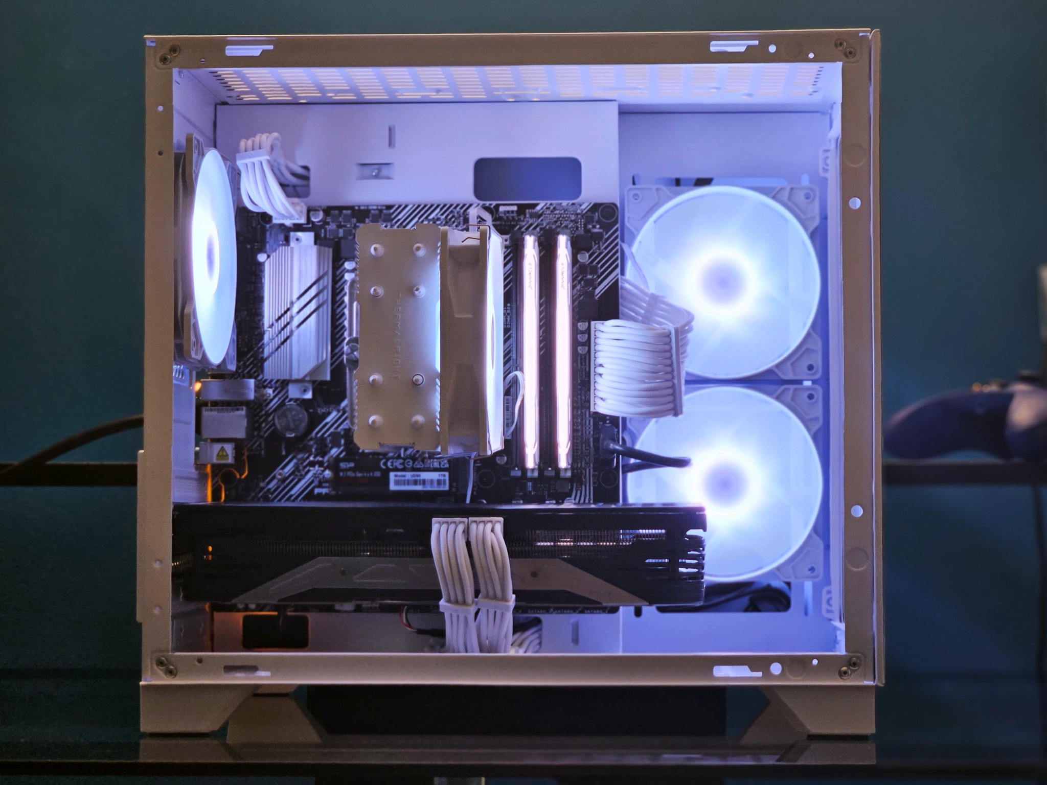 White 1440p Gaming PC |RTX 3070|Ryzen 5