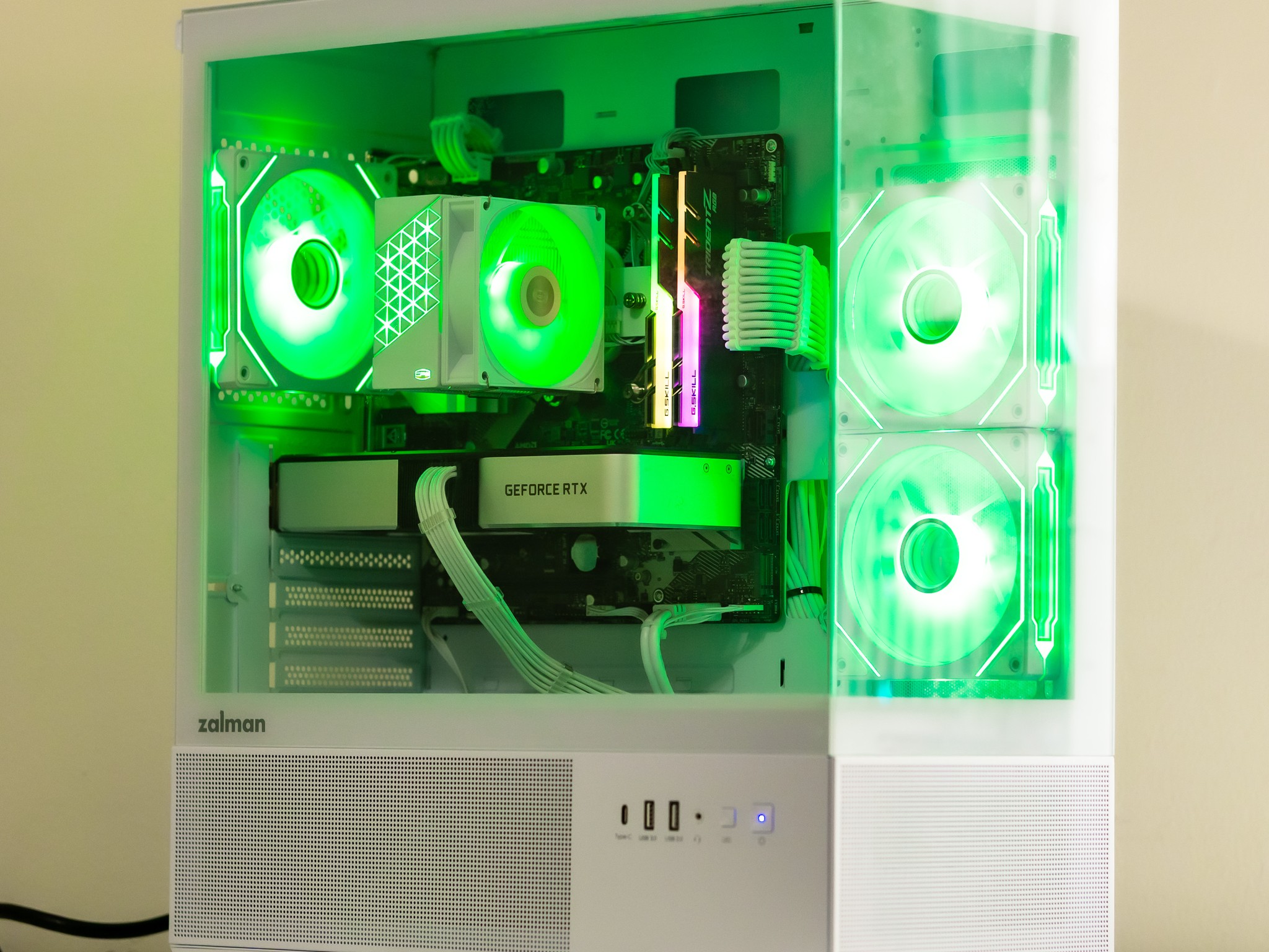 ❄️Insane Gaming PC | NVIDIA RTX 3060Ti Founder's Edition | Ryzen 5 5600 | 1440p Streaming/Gaming❄️