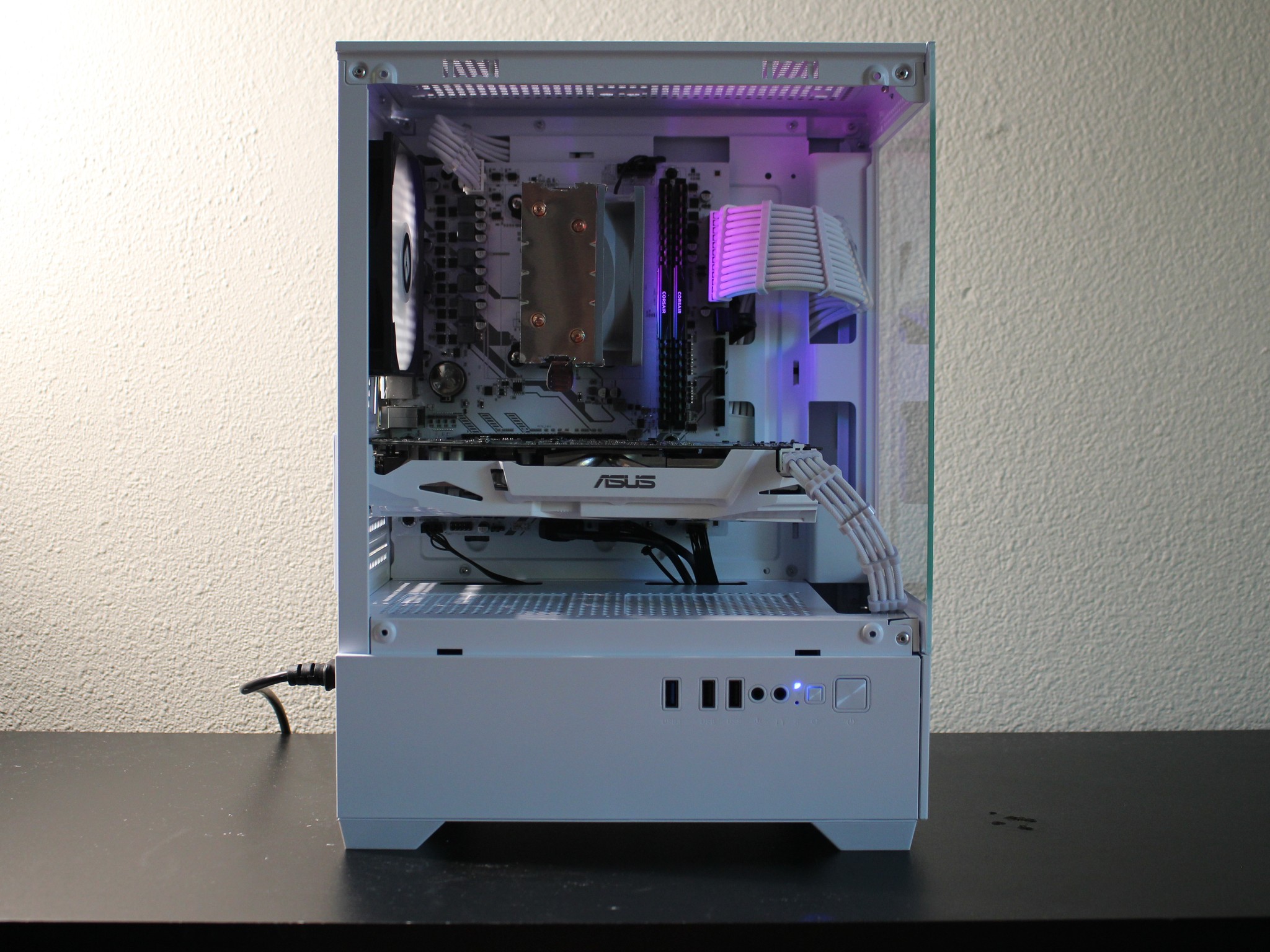 White Gaming PC | Windows 11 Pro | RX480 | R3 3100 | 512GB SSD | 16 GB RAM | WiFi and BLE