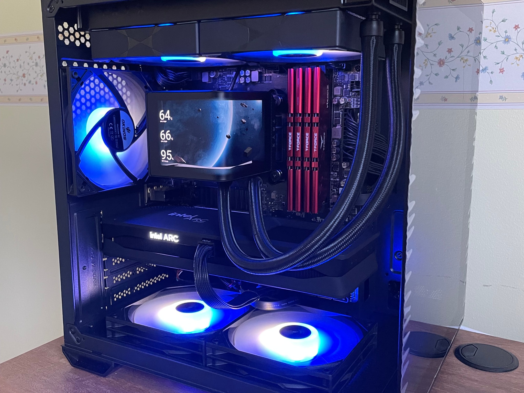 Custom Gaming PC | Ryzen 7 5800xt | and Arc B580 | 32GB DDR4 3600 CL 18