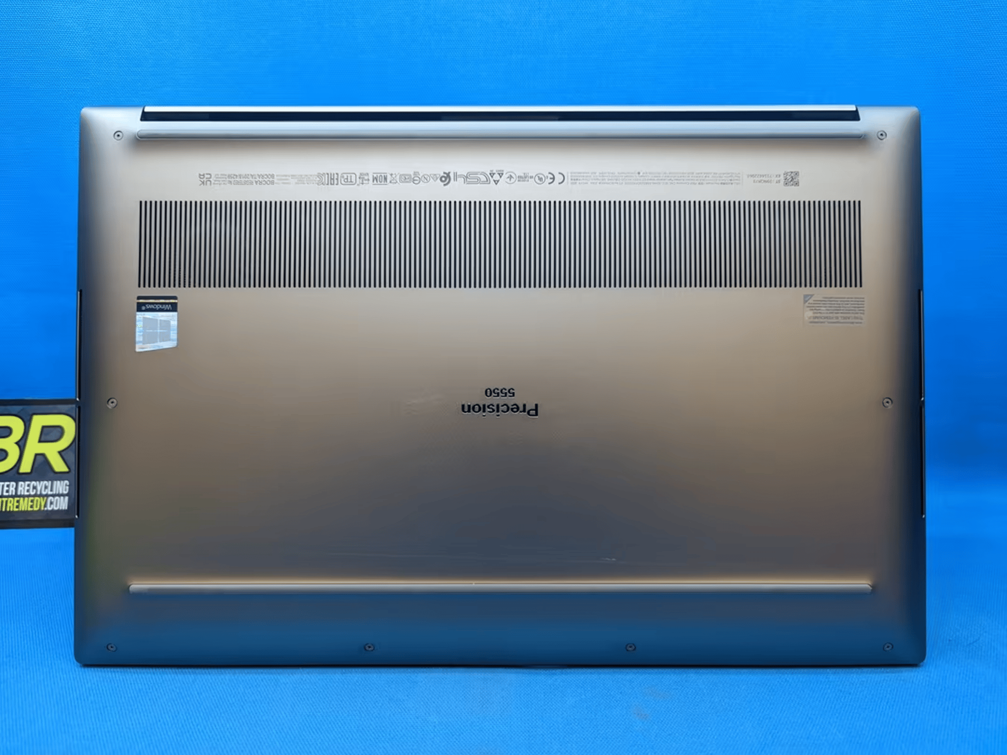 Dell Precision 5550 15" Mobile Workstation Laptop i7-10850H 2.70Ghz Quadro T1000 16GB RAM 256GB SSD