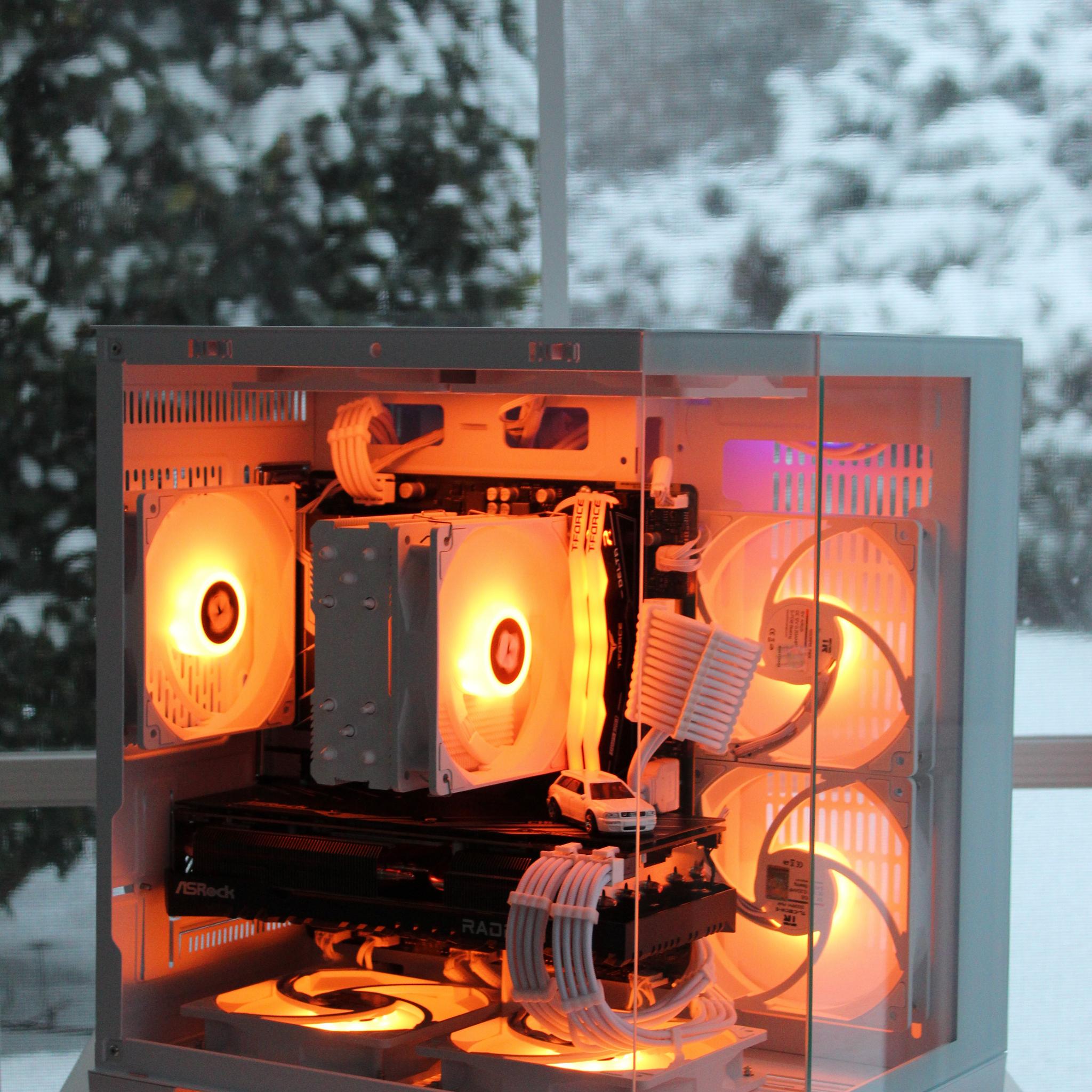 RX 7800XT 16GB+Ryzen 7 8700F | Premium All-White Gaming PC