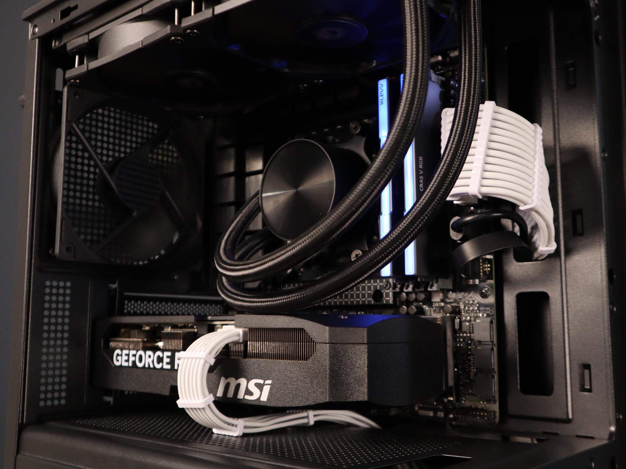 BRAND NEW 5070 GAMING PC | 9600X | 32GB DDR5 | 1TB NVME | 240MM AIO | 850W PSU |