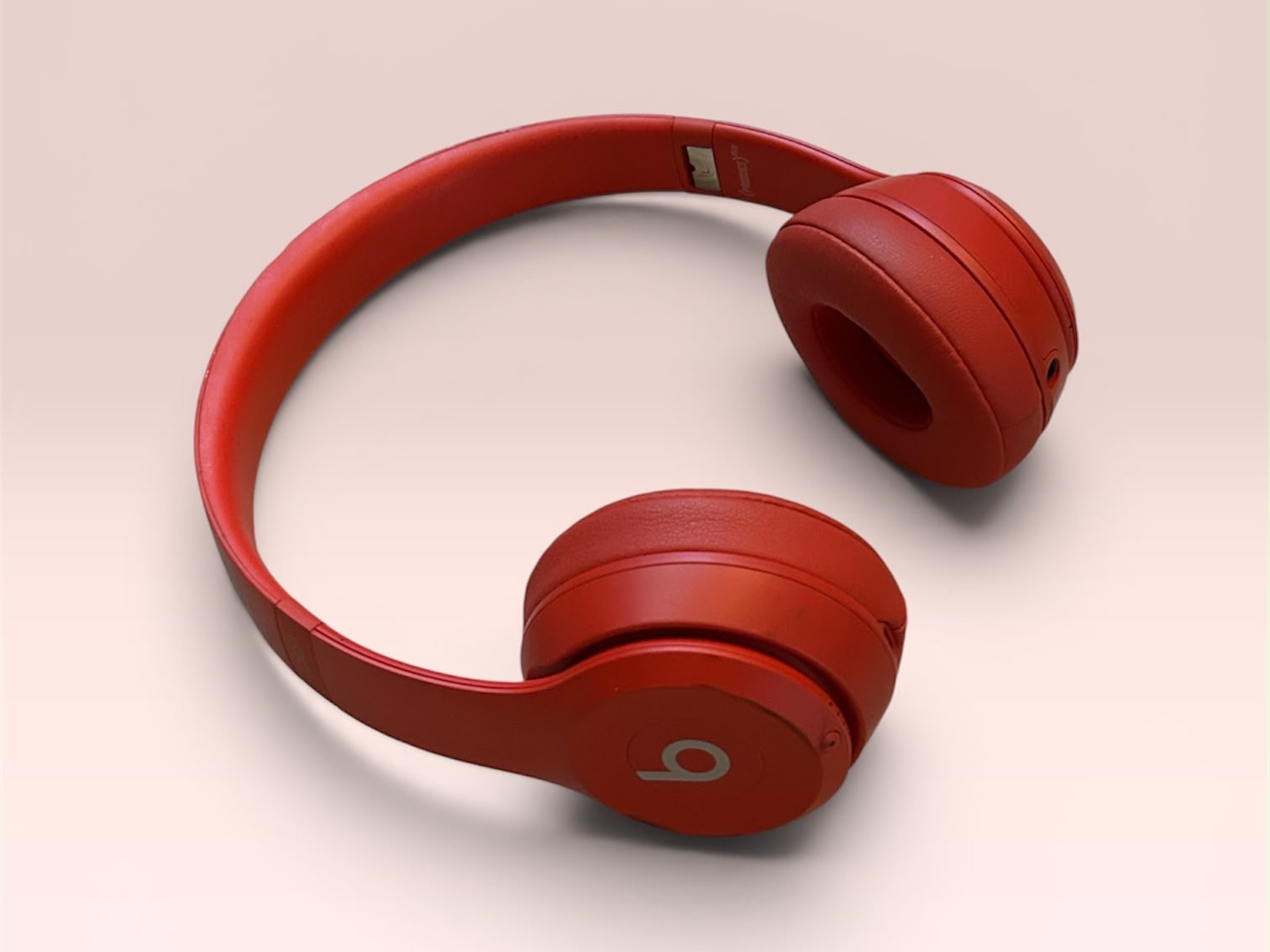 Beats Solo3 Wireless Headphones - Product RED