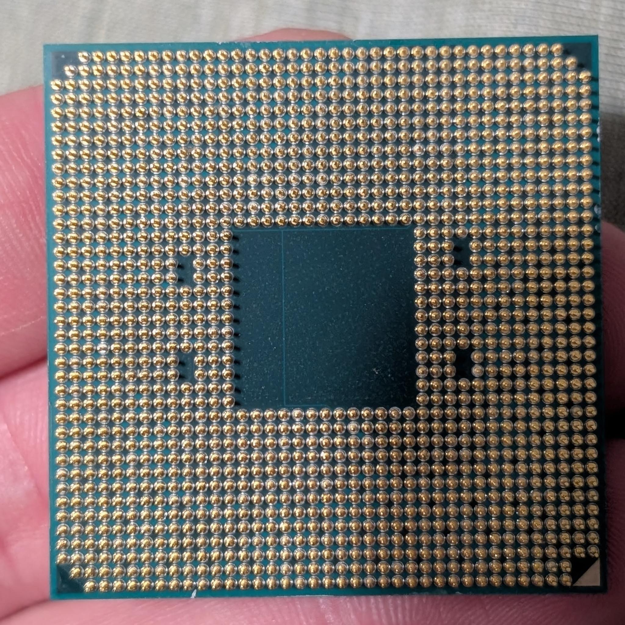 Ryzen 7 3700x 8 Core CPU
