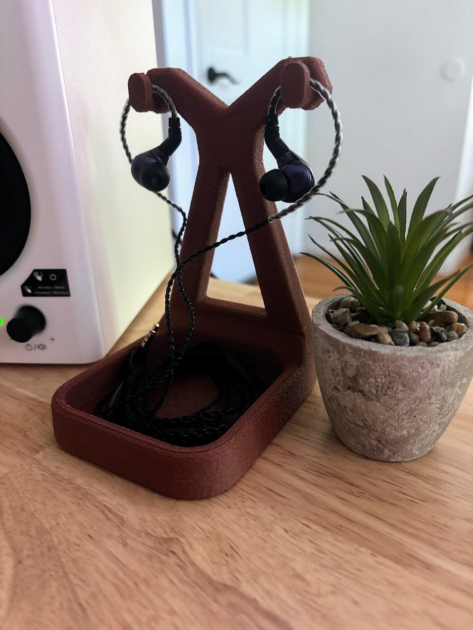 Minimalist Wood PLA IEM Display Stand, Audiophile Earphone Holder (3D Printed)