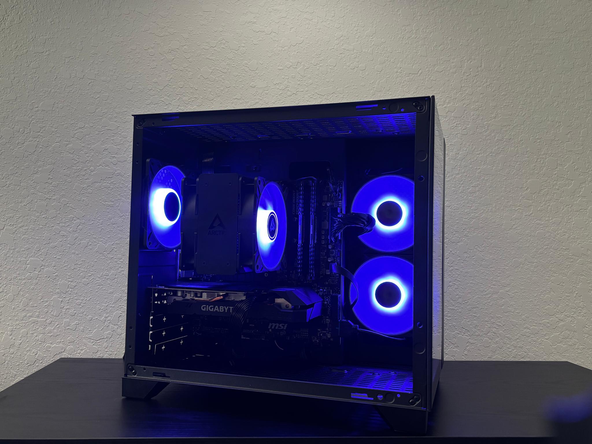 Ryzen 5 3600 / 1660 Super 6GB / 16GB DDR4 3000MHz / 768GB NVMe Storage