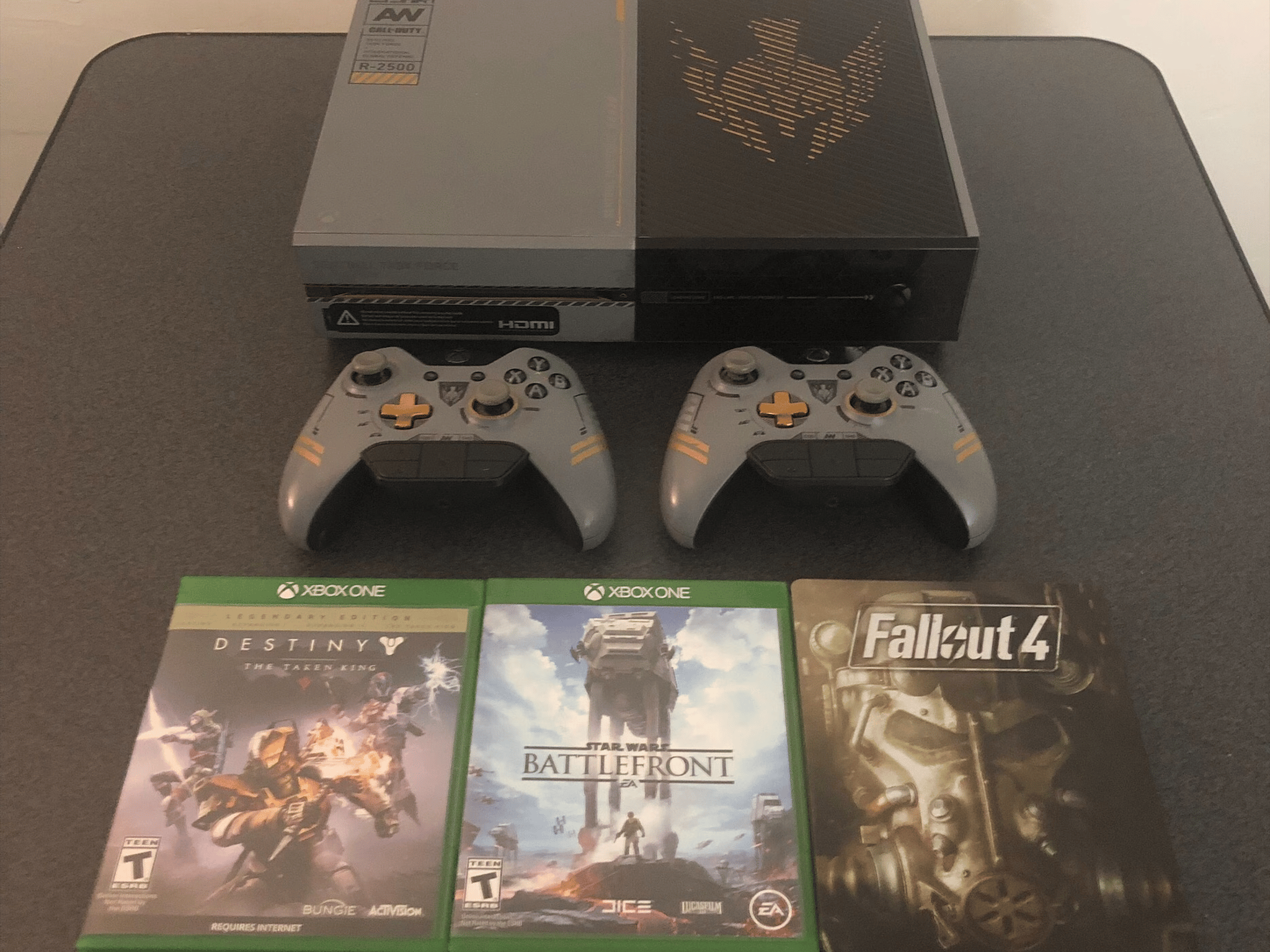 Xbox One Call of Duty: Advanced Warfare Limited Edition 1TB