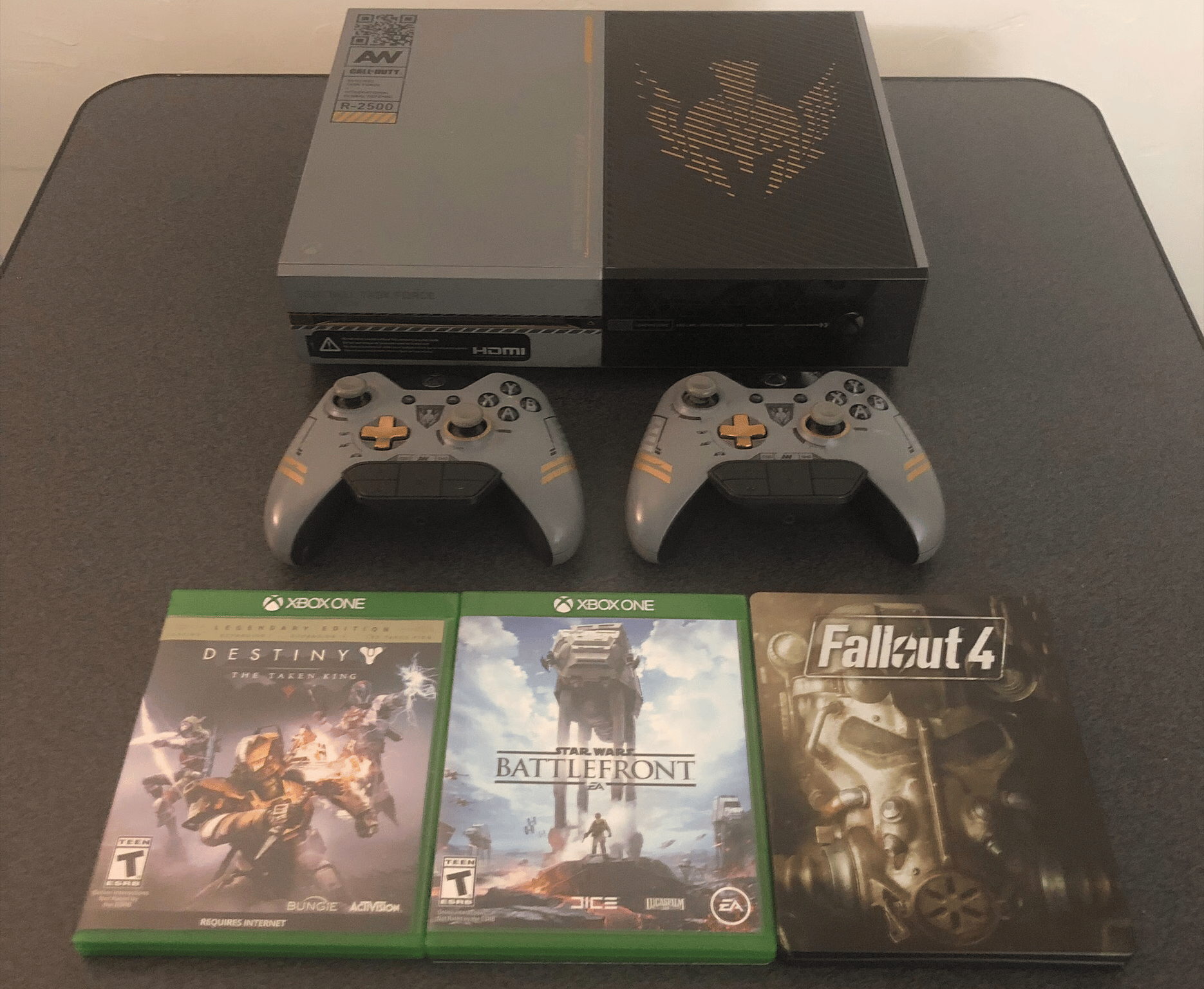 Xbox One Call of Duty: Advanced Warfare Limited Edition 1TB