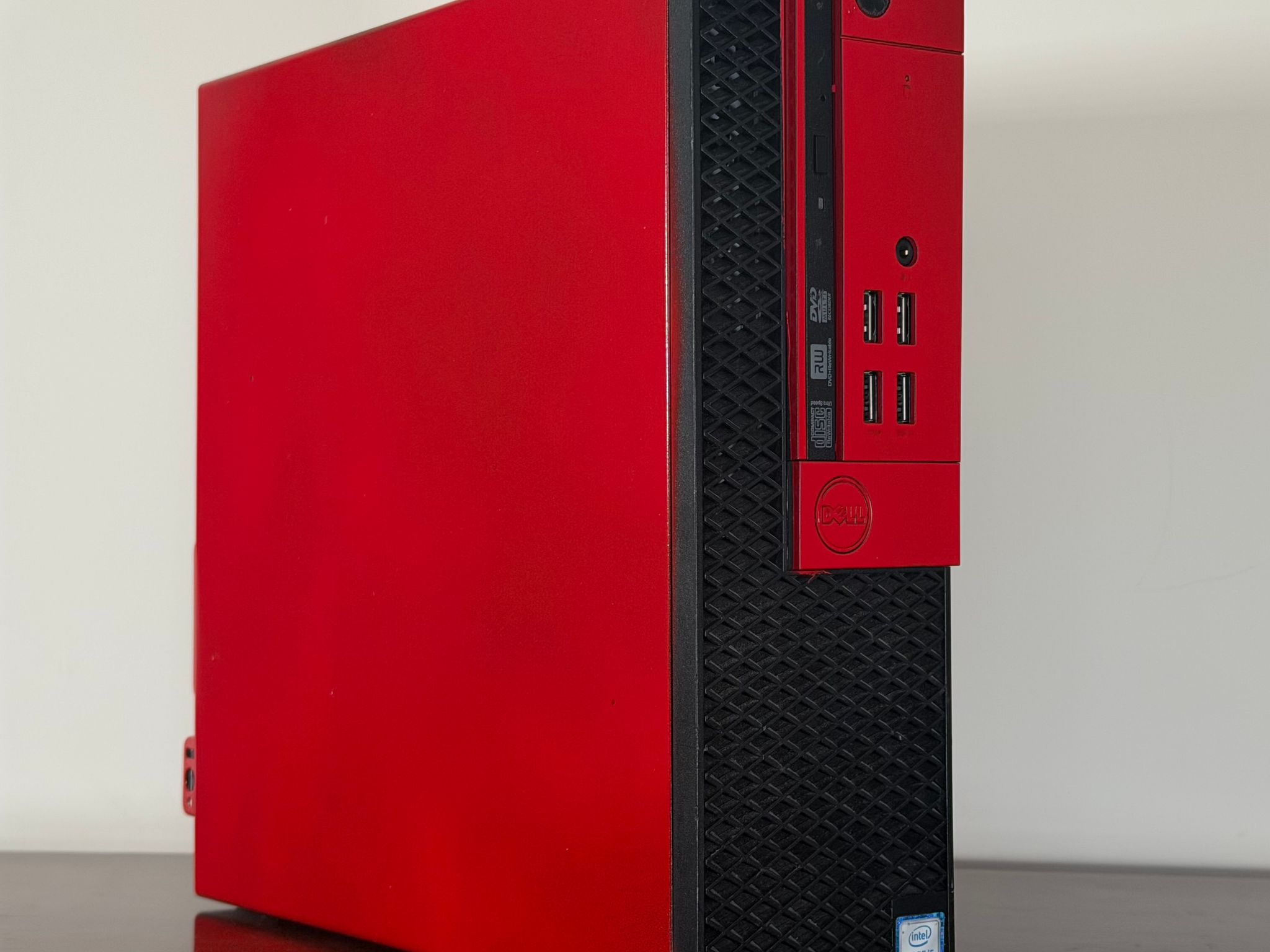 🔴⚫Red and Black Budget Beast🔴⚫ i5 6500 | 16GB RAM | Rx 6400 | 500GB SSD
