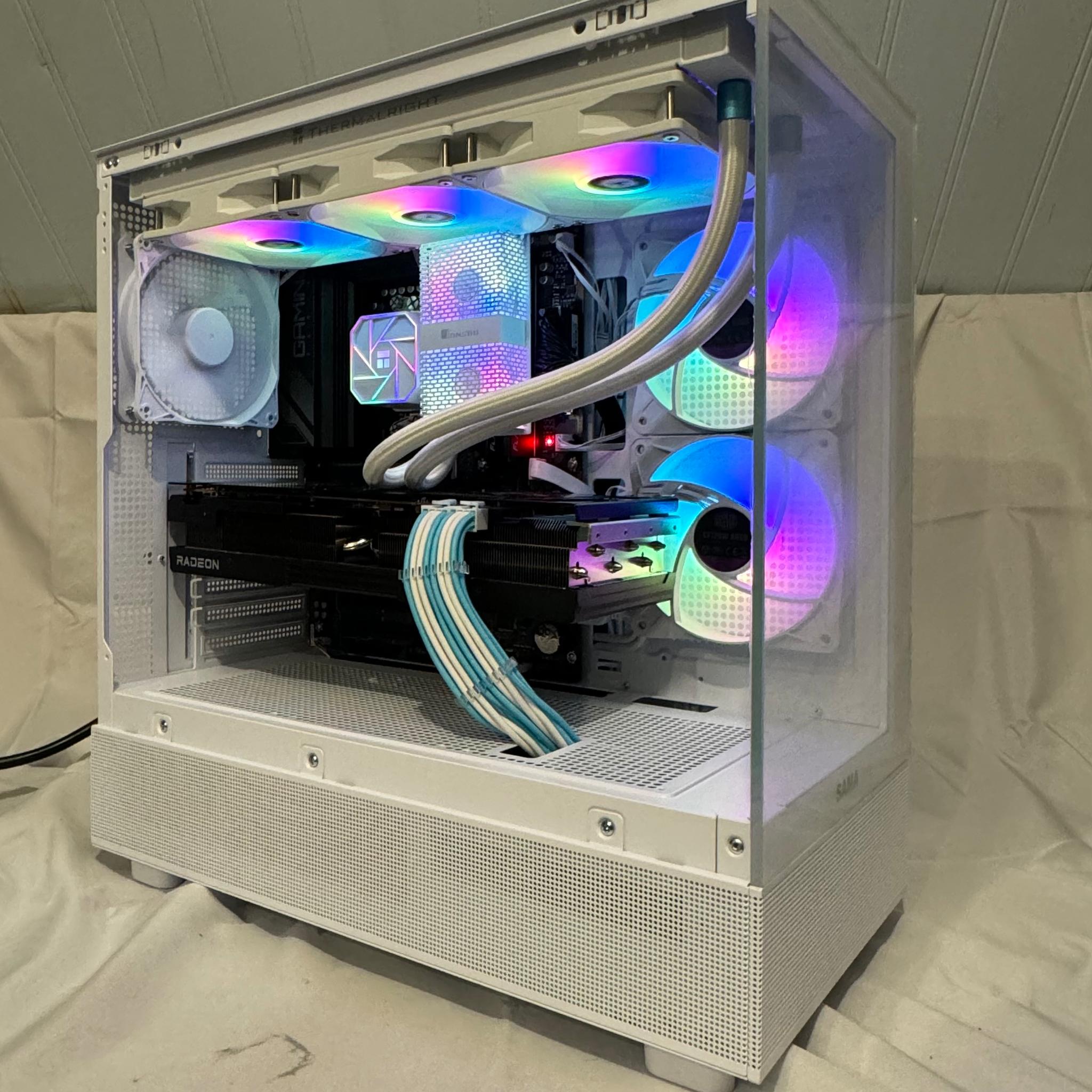 "White Hell" 7700, RX 7900XT, all amd pc with 32gb ram, WI-FI, and free Blue and White Keyboard