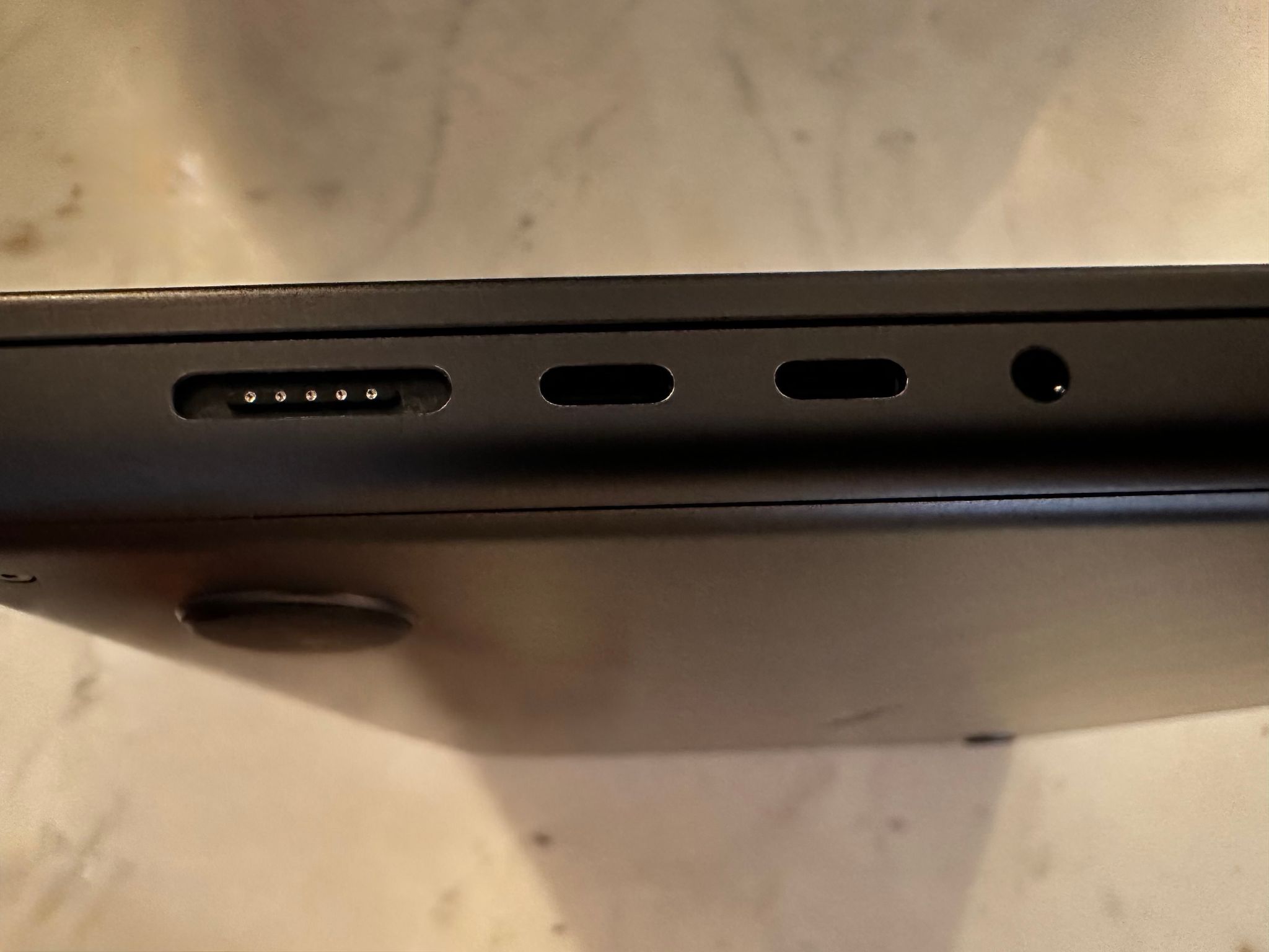 MacBook Pro Late 2023 (M3) Max - 16"