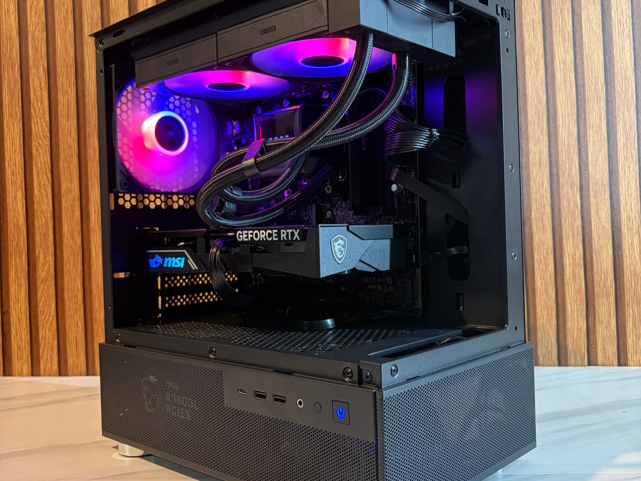 RTX 5060 | RYZEN 5 7500X3D | 16GB DDR5 | 240MM AIO | 500GB SSD | 750W | Windows 11 PRO