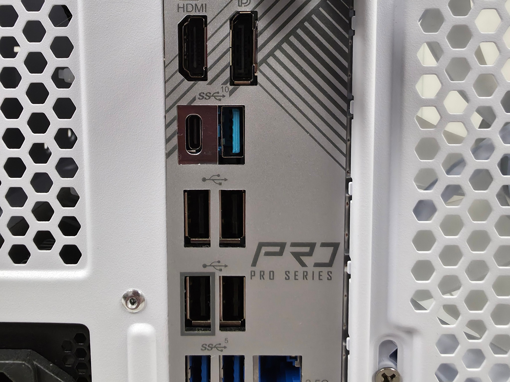 1440p Gaming Streaming PC Computer l RTX 5070 12GB l Ryzen 7600X 6 Cores l 32GB DDR5 6000MHZ