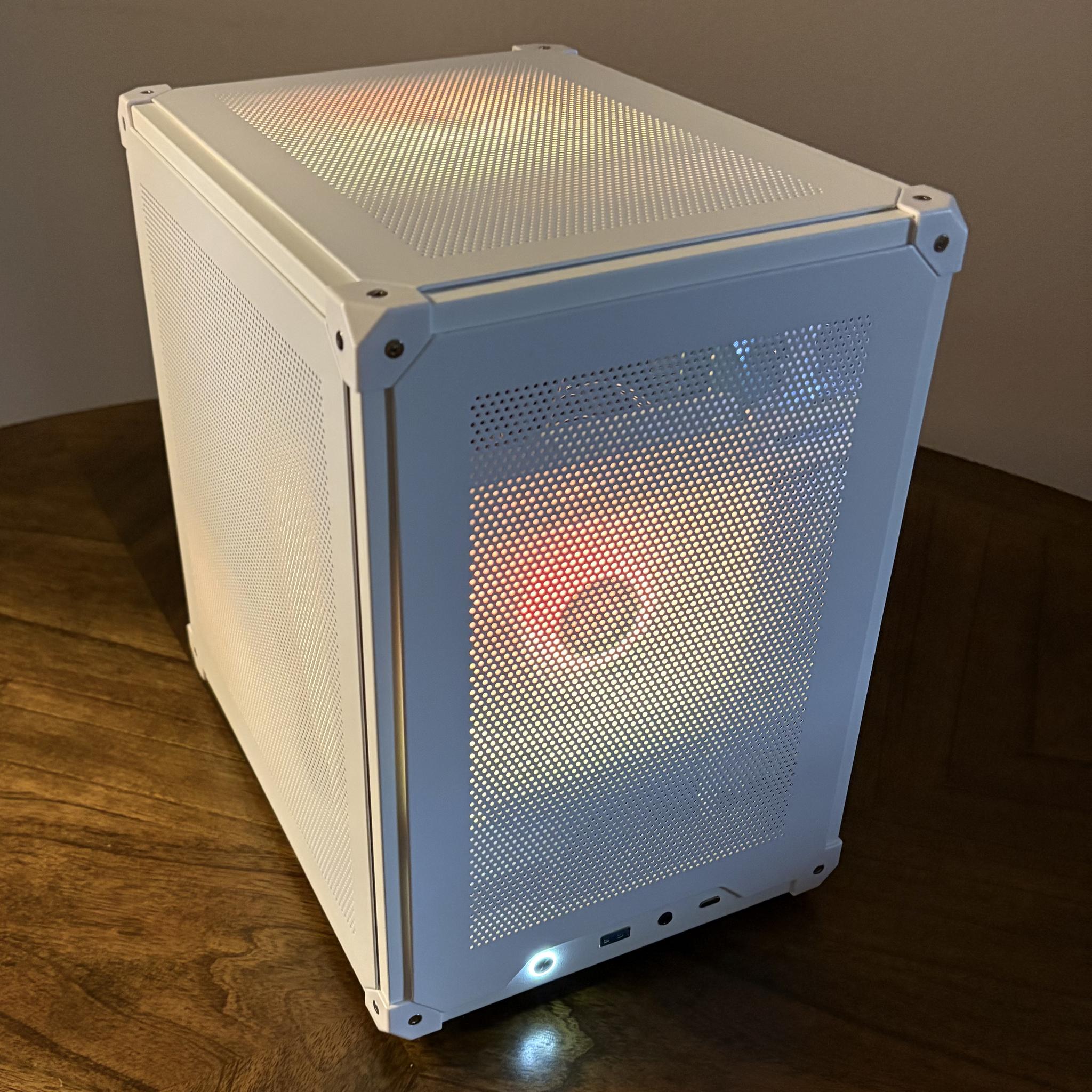 Minimalist White PC - Ryzen 3500 | RTX 3050 | 16GB RAM | 1TB NVMe SSD | WIFI 6E + BT 5.3 | Win11