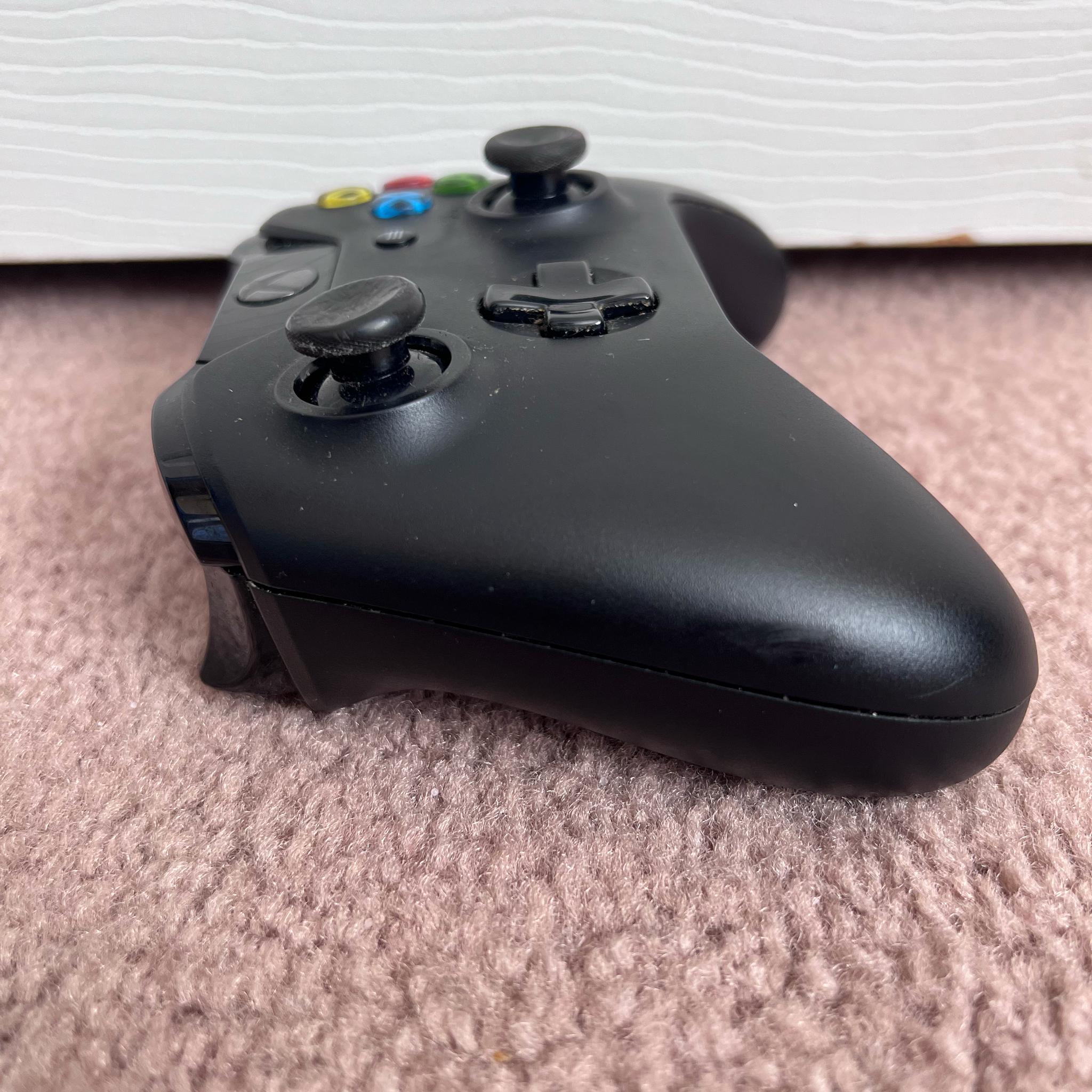 Xbox One First Gen Original Controller (For Parts)
