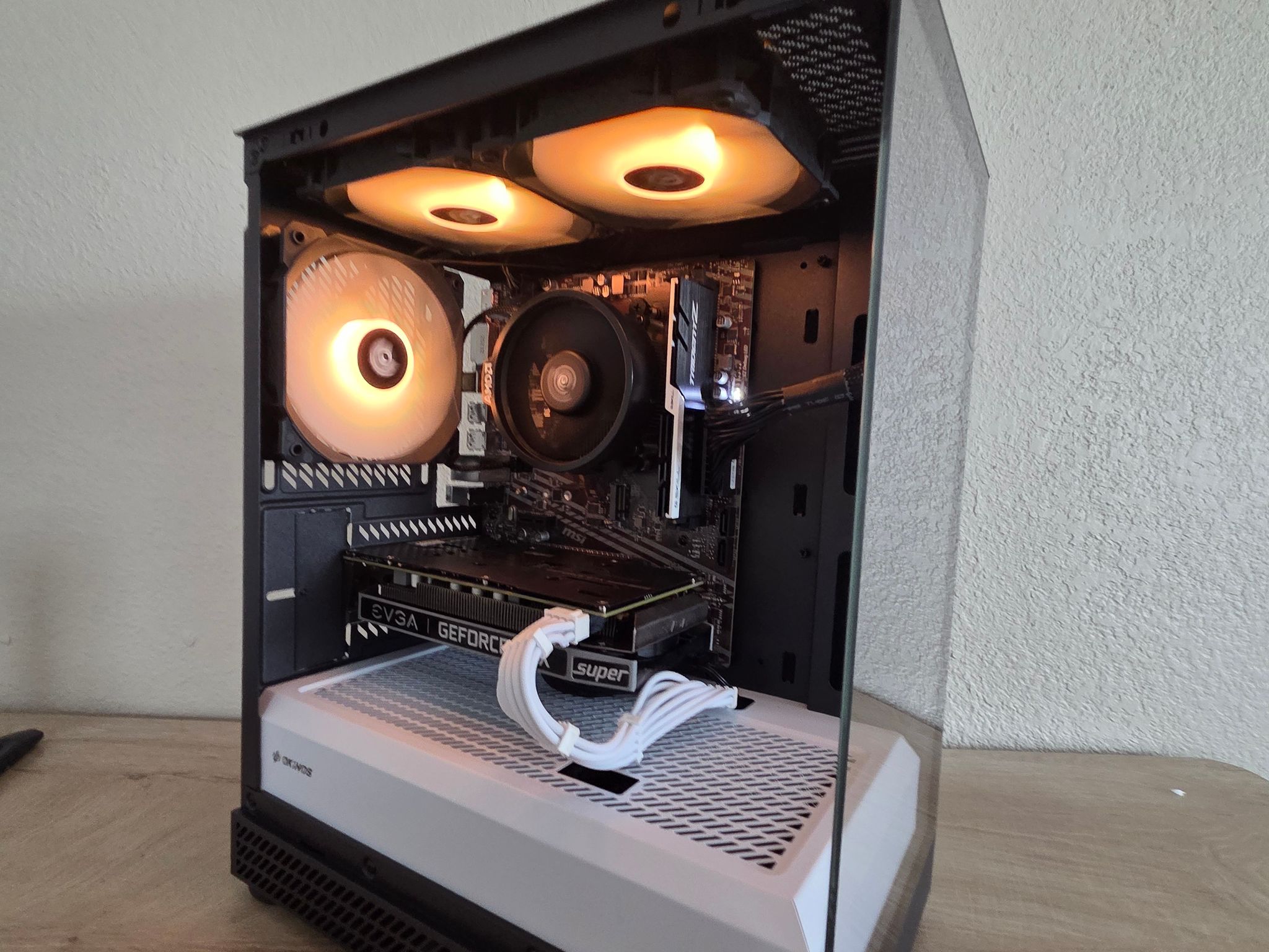 ⚫⚪ MONO SHADOW — Black & White Gaming PC