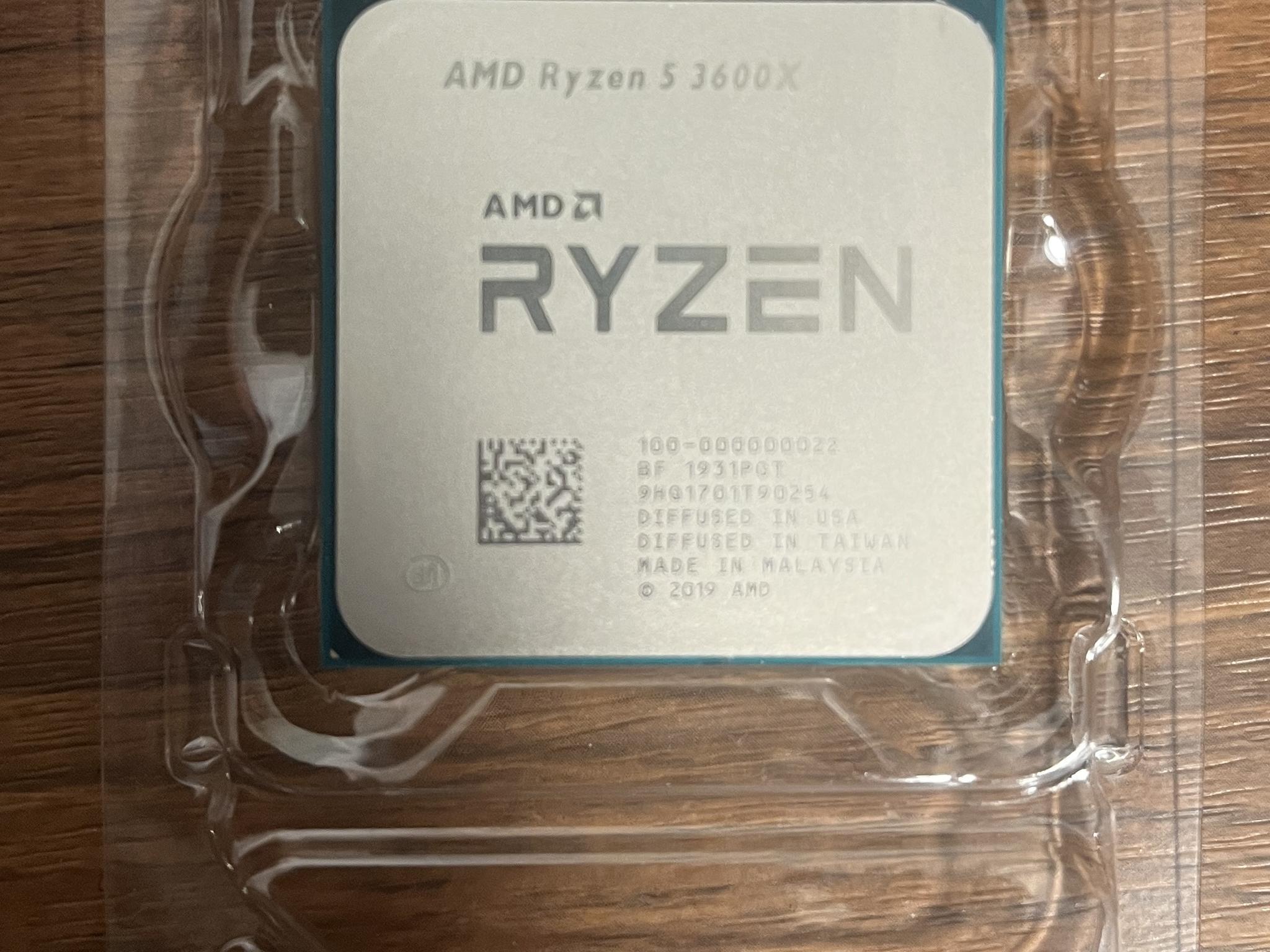 AMD Ryzen 5 3600X Processor + CPU Cooler 100-000000022