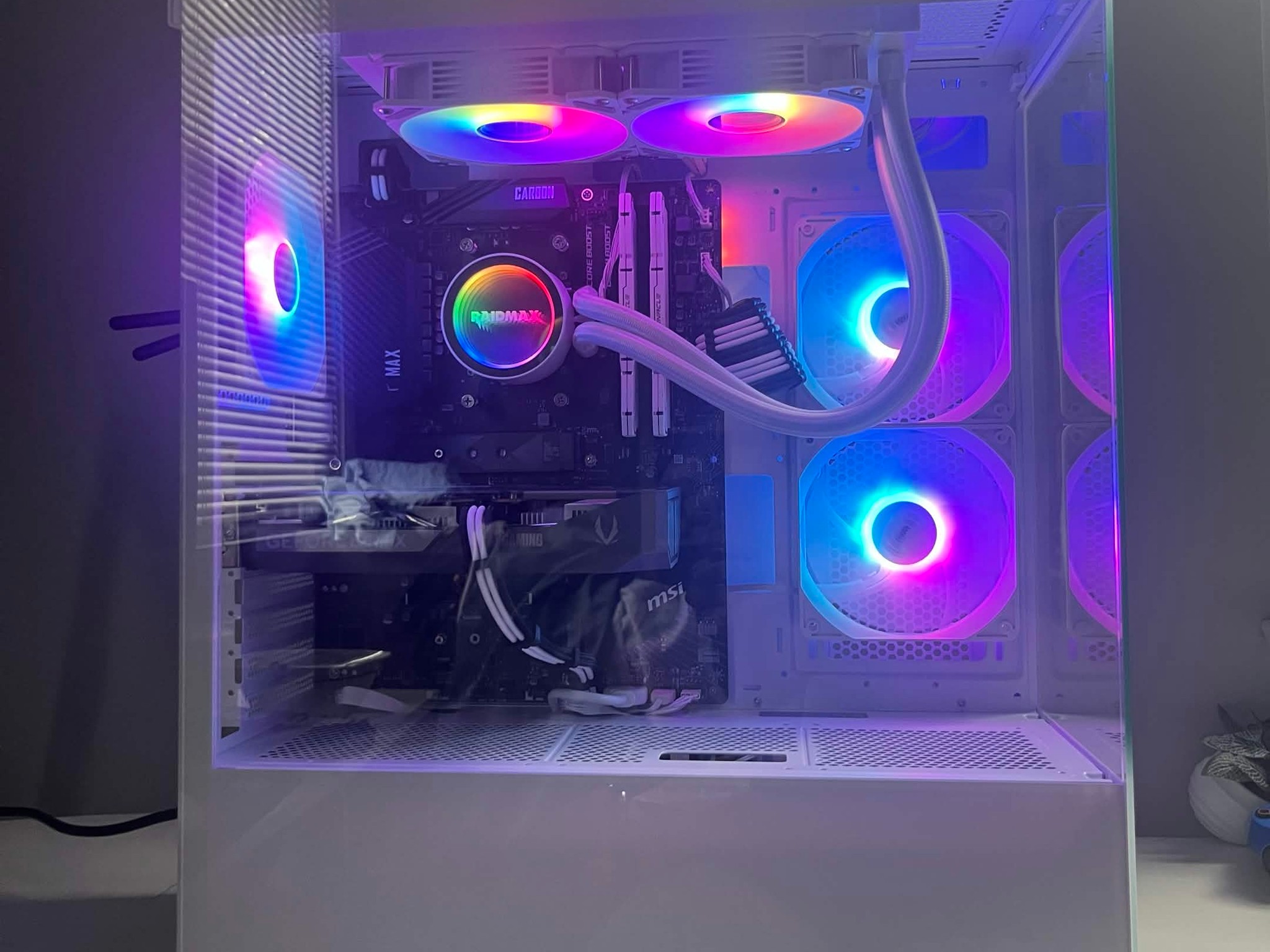 🖥️ RTX 5060 | Ryzen 5 5600x | 32gb DDR4 Ram | Water Cooled White Gaming PC