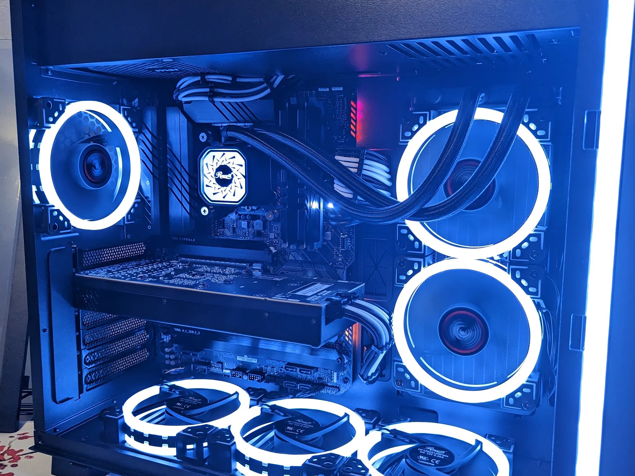 "THE BEAST" Gaming PC. I7-11700K, 32GB DDR4, 1TB NVME, RTX 3070