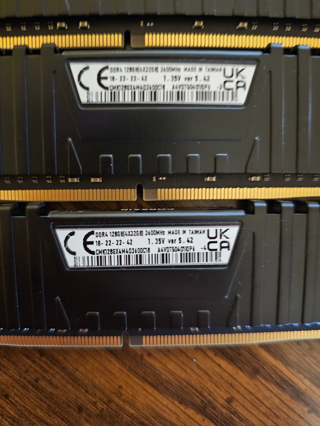 Corsair VENGEANCE LPX 128GB (4 x 32GB) DDR4 DRAM Up To 3600MHz C18