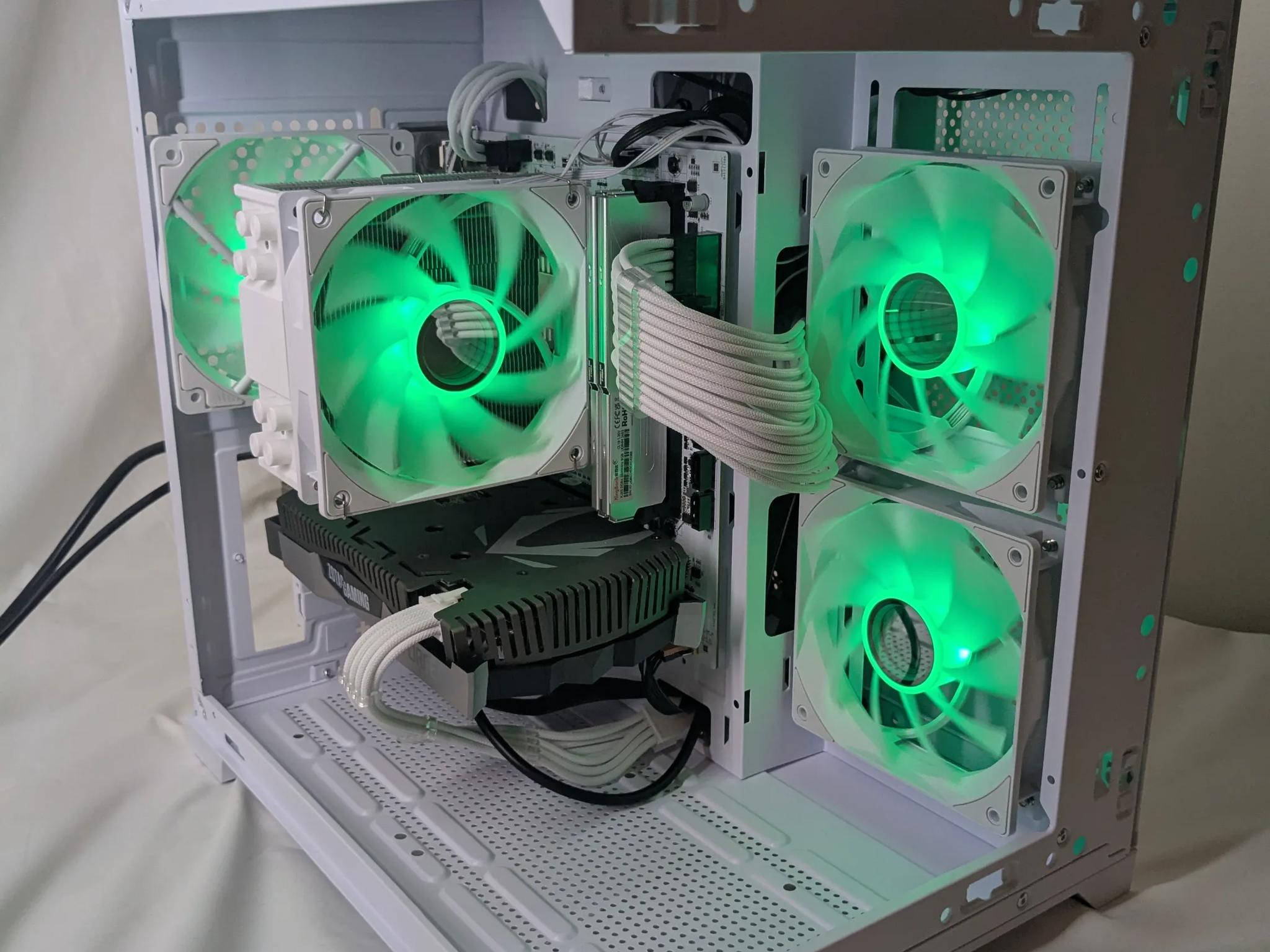 2060 SUPER | Ryzen 5 3600 |16 gb RAM | Windows 11 home