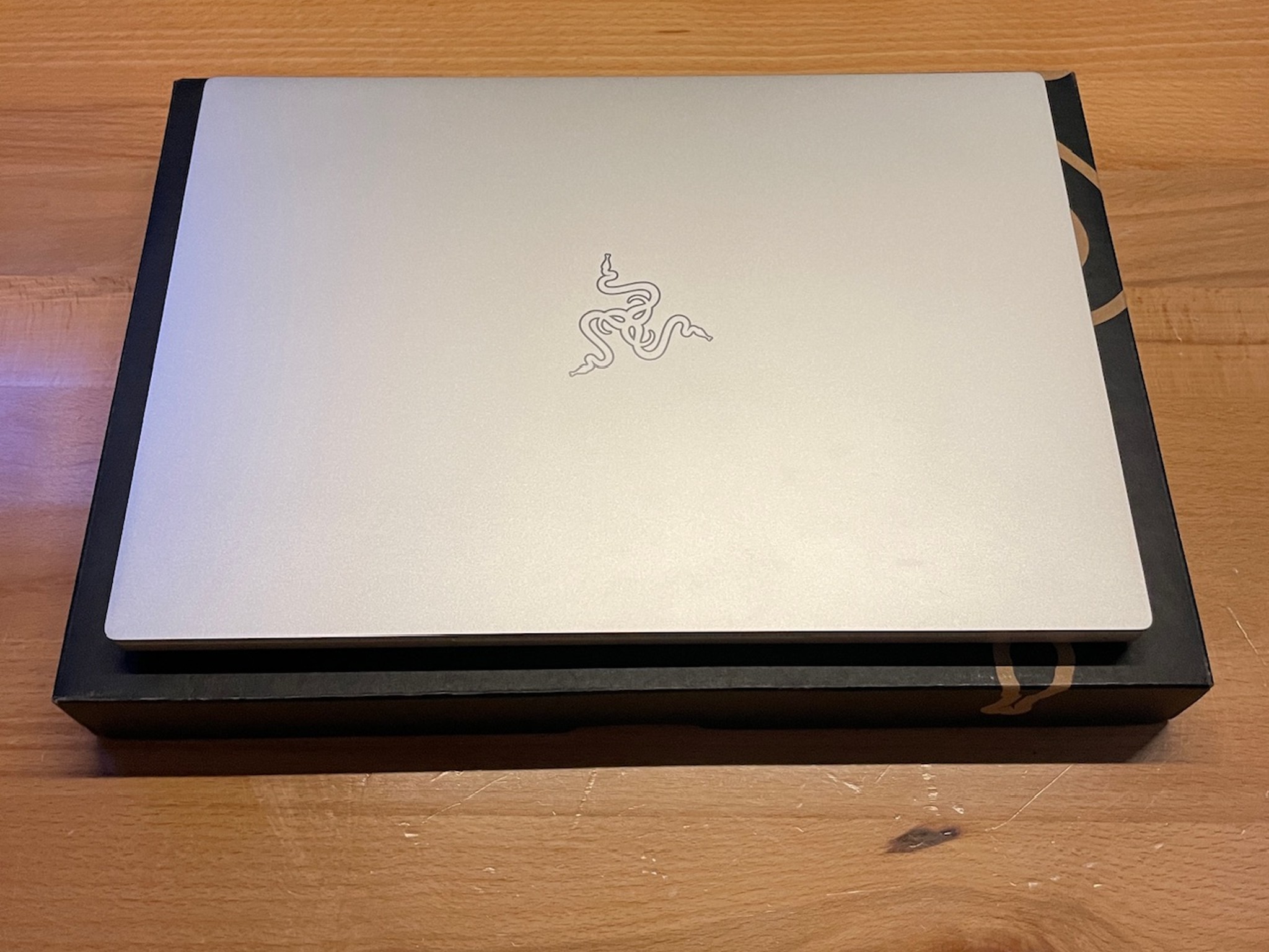 🪒 Razer Blade 14" Gaming Laptop | Ryzen 6900HX, 3070 Ti, 16GB DDR5