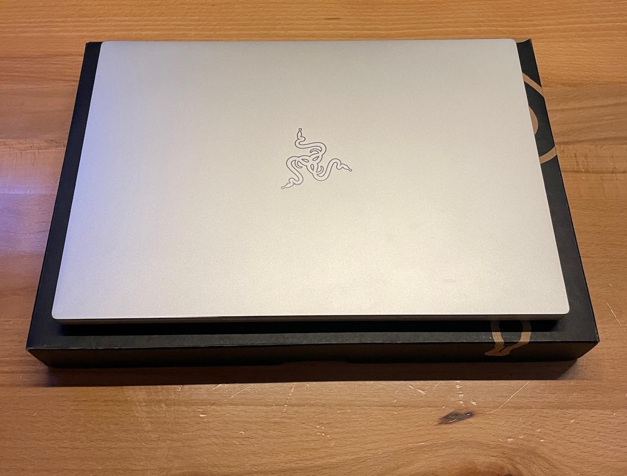 🪒 Razer Blade 14" Gaming Laptop | Ryzen 6900HX, 3070 Ti, 16GB DDR5