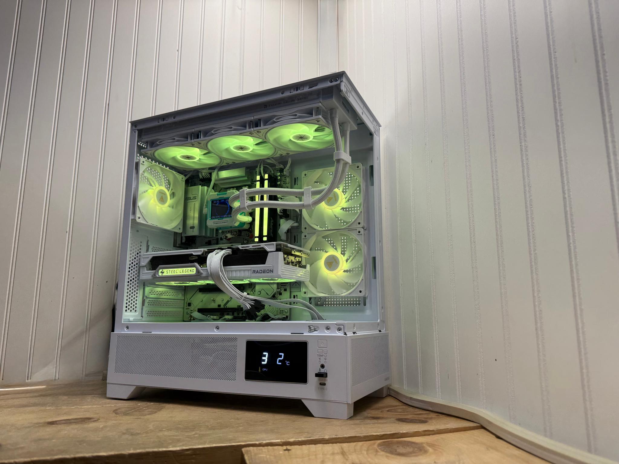 ⚡FROST TITAN V2 – RX 9070 XT + Ryzen 7 9800X3D | 360mm AIO | 32GDD5 FLAGSHIP 4K GAMING BEAST ⚡