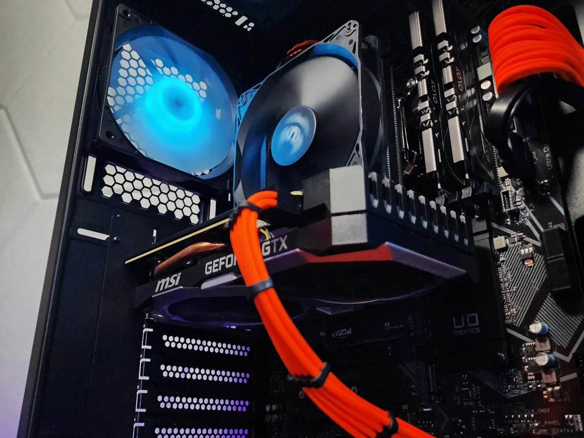 💙🧡💙 MSI GTX 1660 Ti // Intel Core i5 10500 // OLOy 16GB 3200MHz // Crucial P3 500GB NVMe Gen3