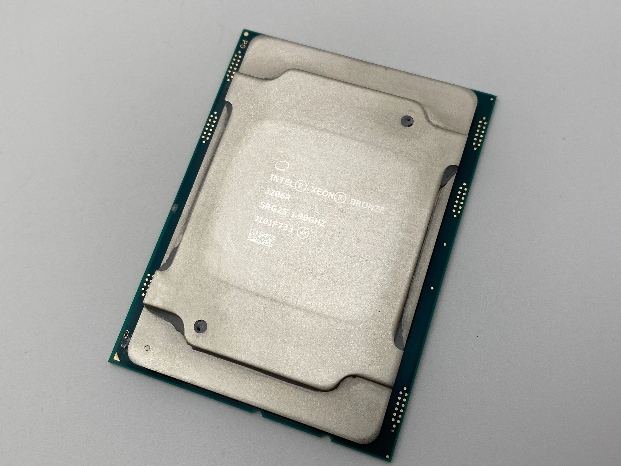 Intel Xeon 1.90 GHz BRONZE 3206R CPU Processor- SRG25