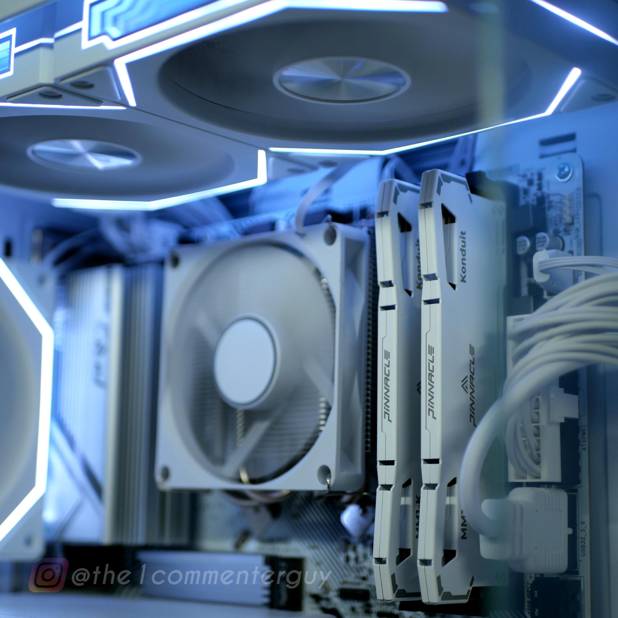 🧊|RTX 4060, Ryzen 5 3600 White gaming PC