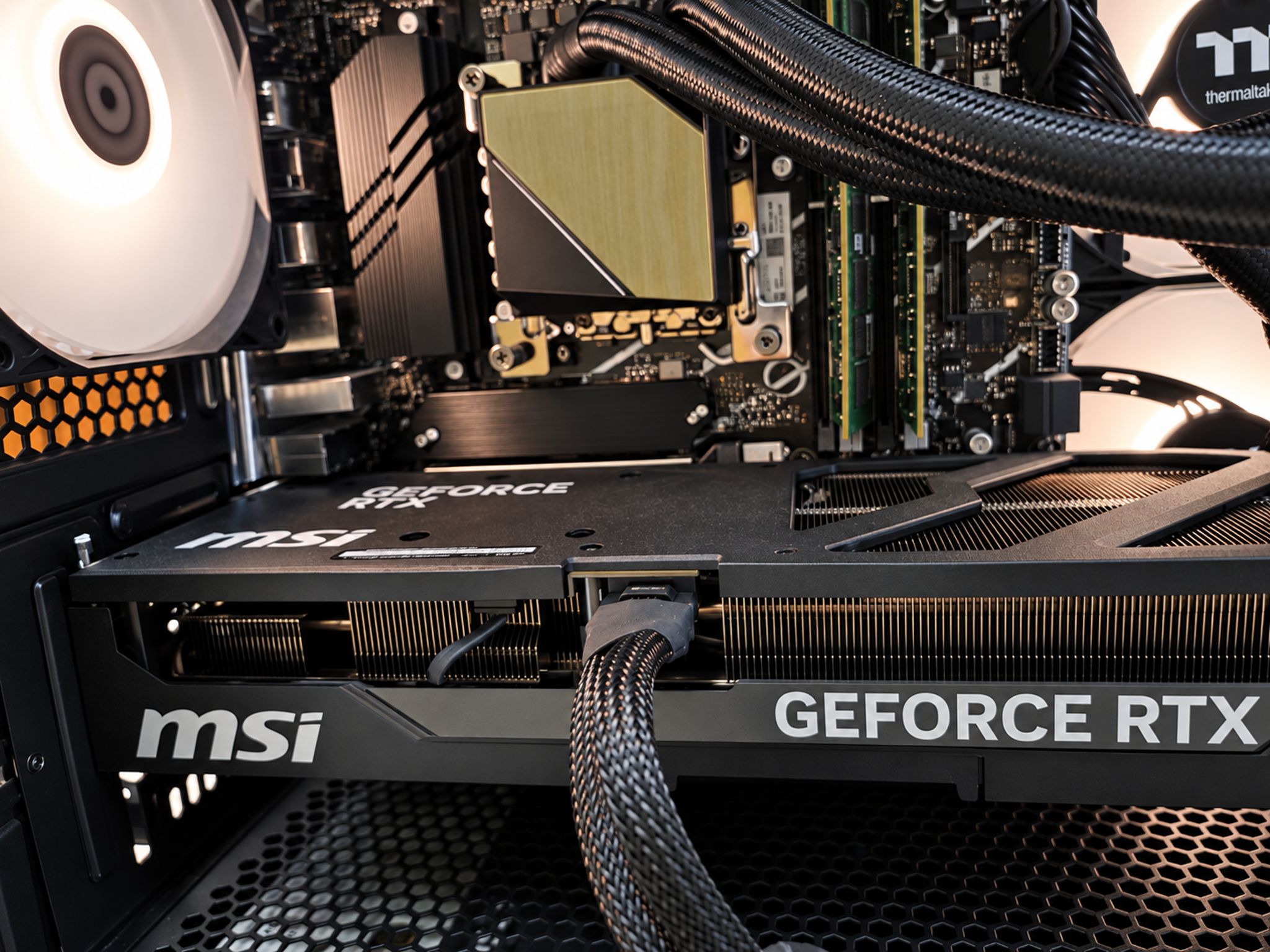 ULTIMATE V1| RTX 5070 12GB | 14700KF | 1TB NVME | 32GB DDR5 | Windows 11 | WIFI |