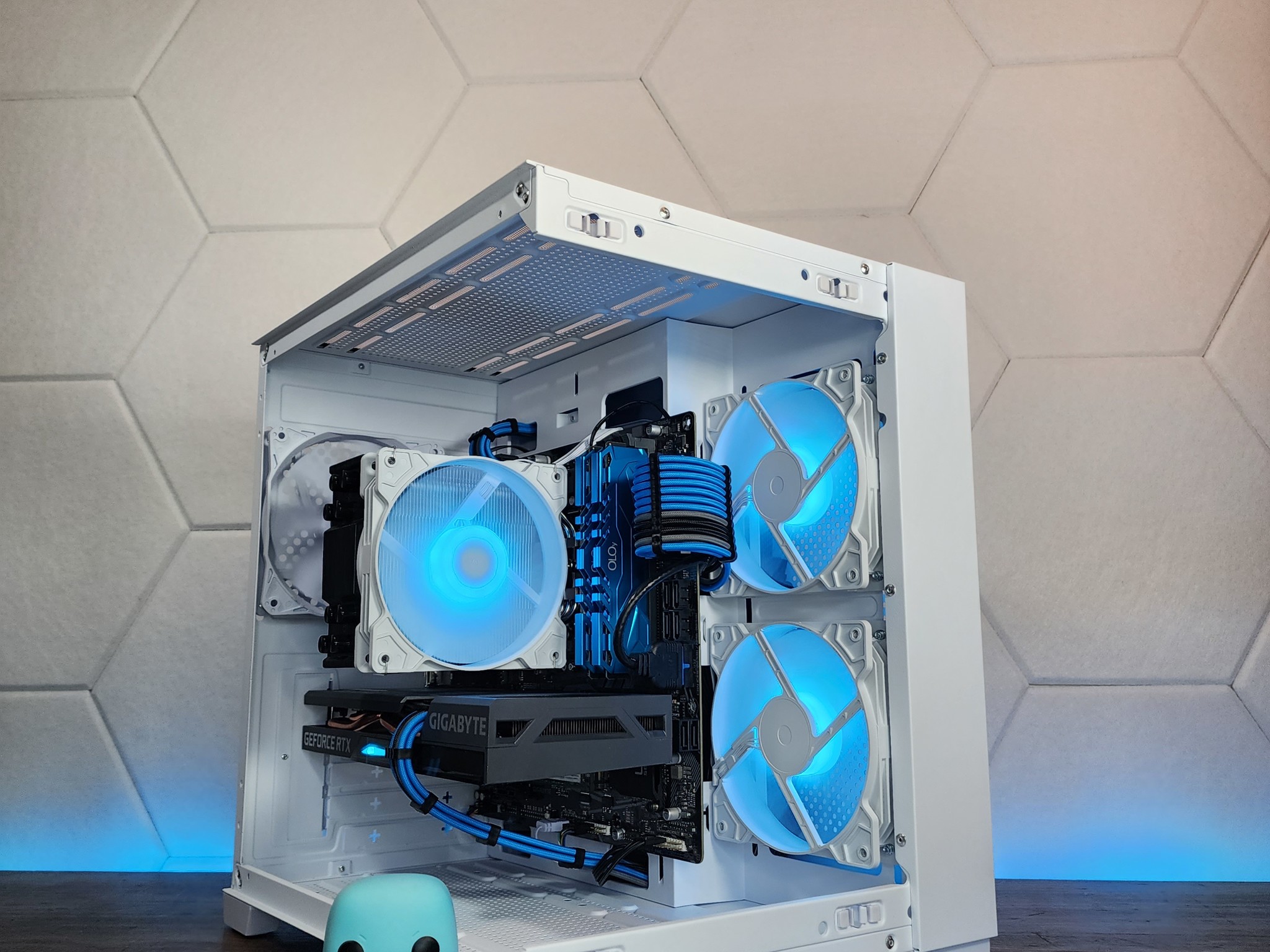 🤍💙RTX 3060 | Core i5 10400 | 16GB 3000MHz | 1TB NVMe SSD