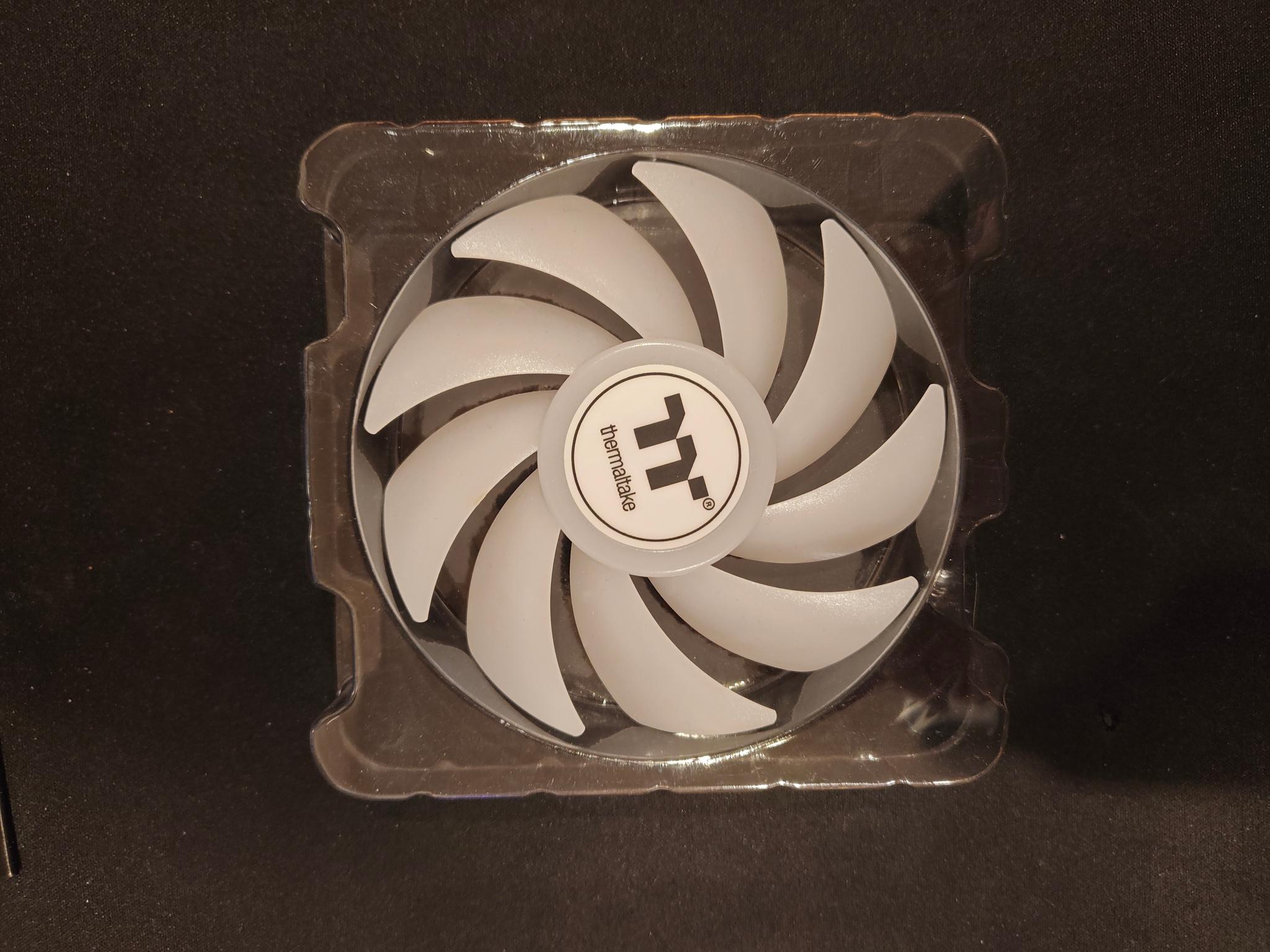 Thermaltake SWAFAN EX12 120mm Standard Fan Blade Replacement — RGB Compatible
