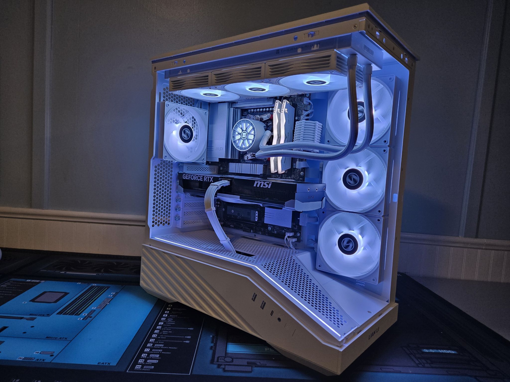 🖥️ Ventus White/Silver 1440p PC|Ryzen 7 7800X3D| RTX 5070|32GB DDR5|2TB NVME|Win 11 Pro|Wifi/BT 🖥️